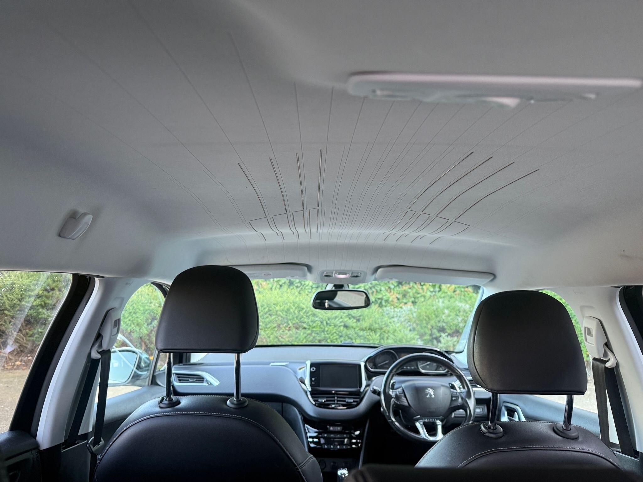 Peugeot 2008 view 15