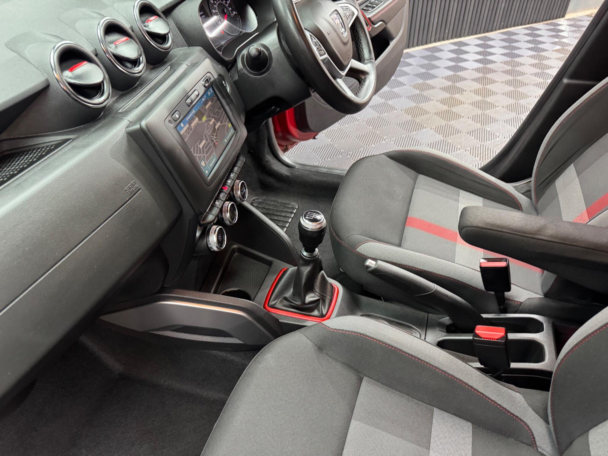 Dacia Duster view 43