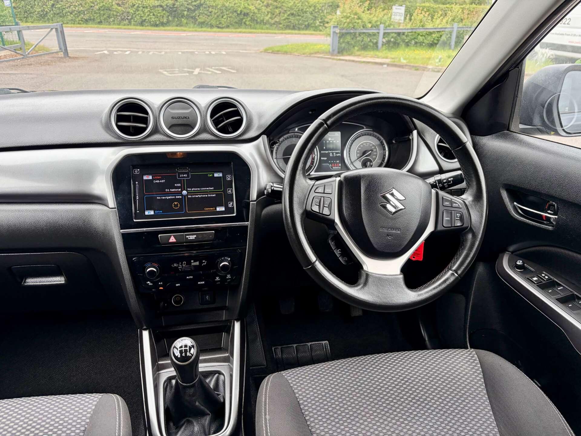 Suzuki Vitara view 2