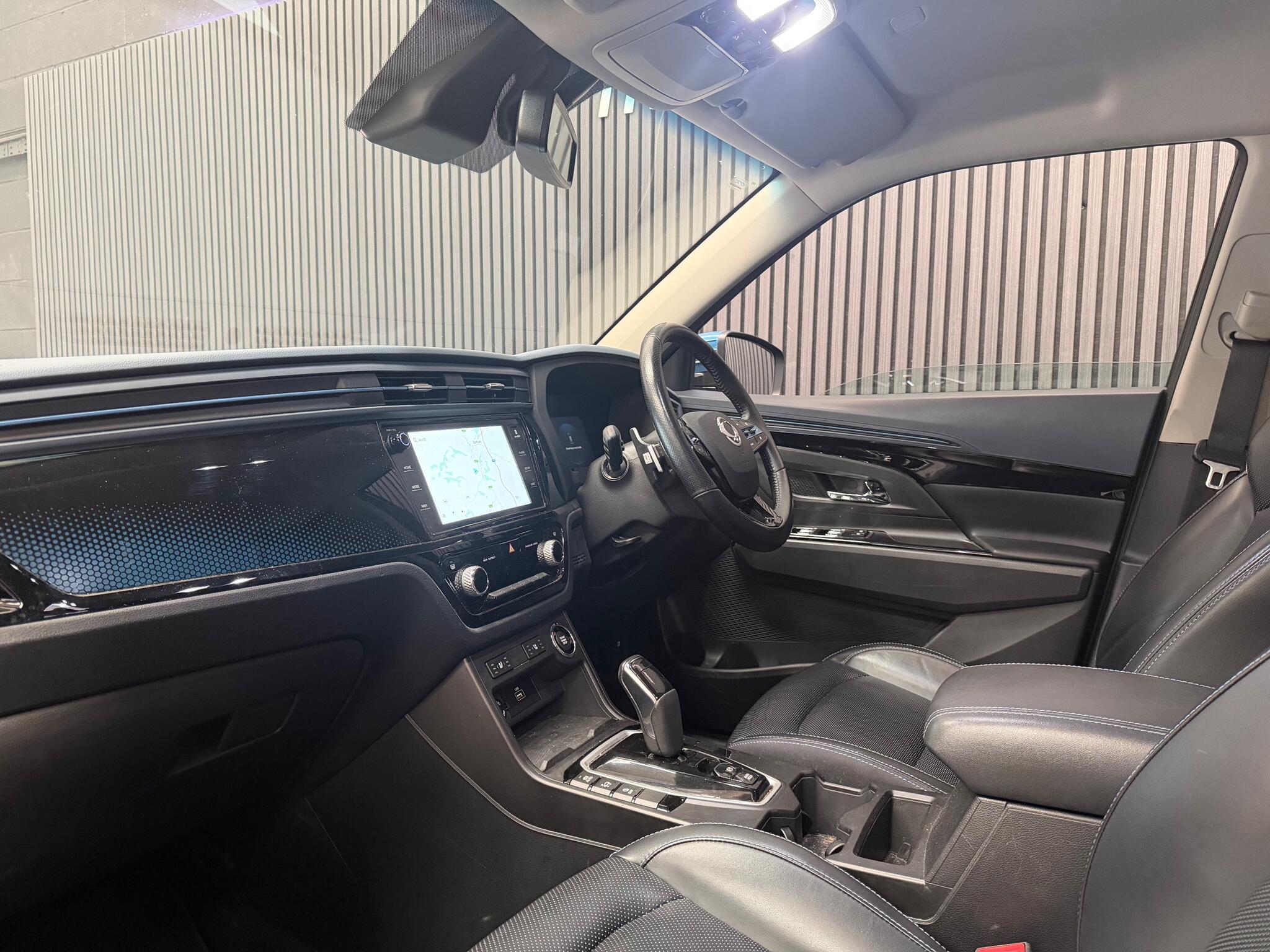 KGM Korando E-Motion view 3
