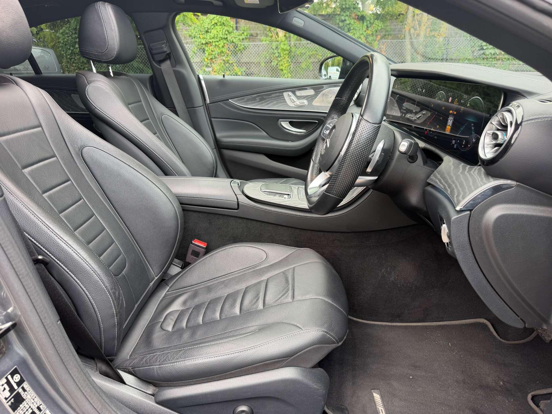 Mercedes-Benz CLS view 26