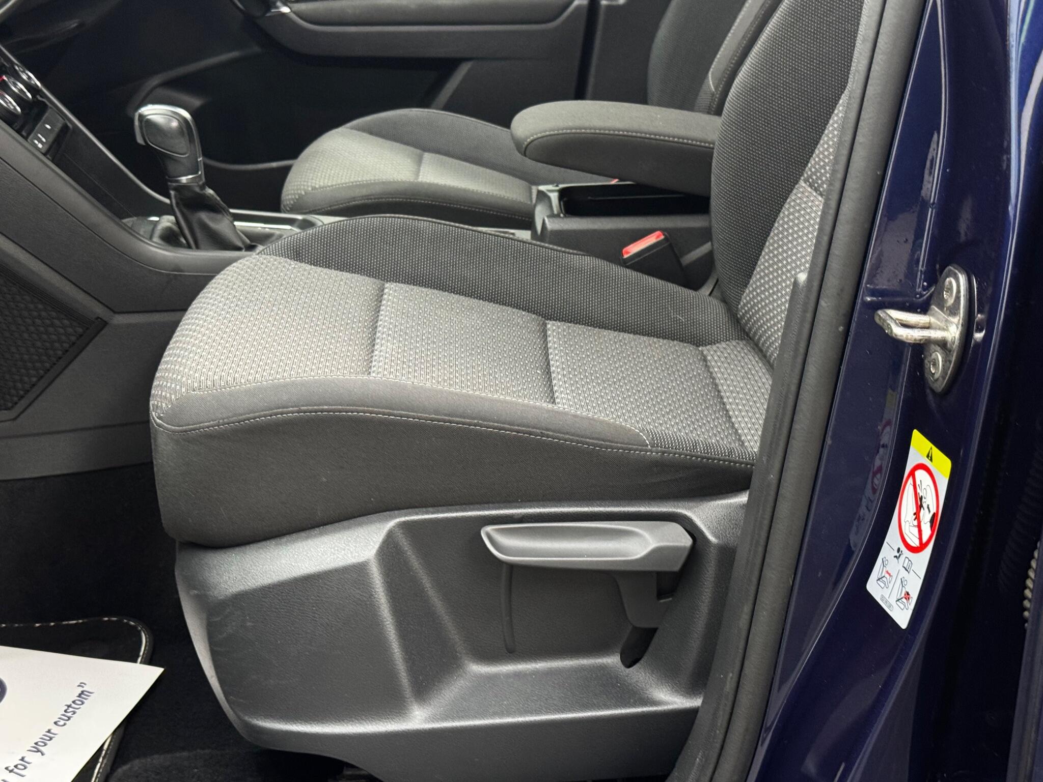 Volkswagen Touran view 49