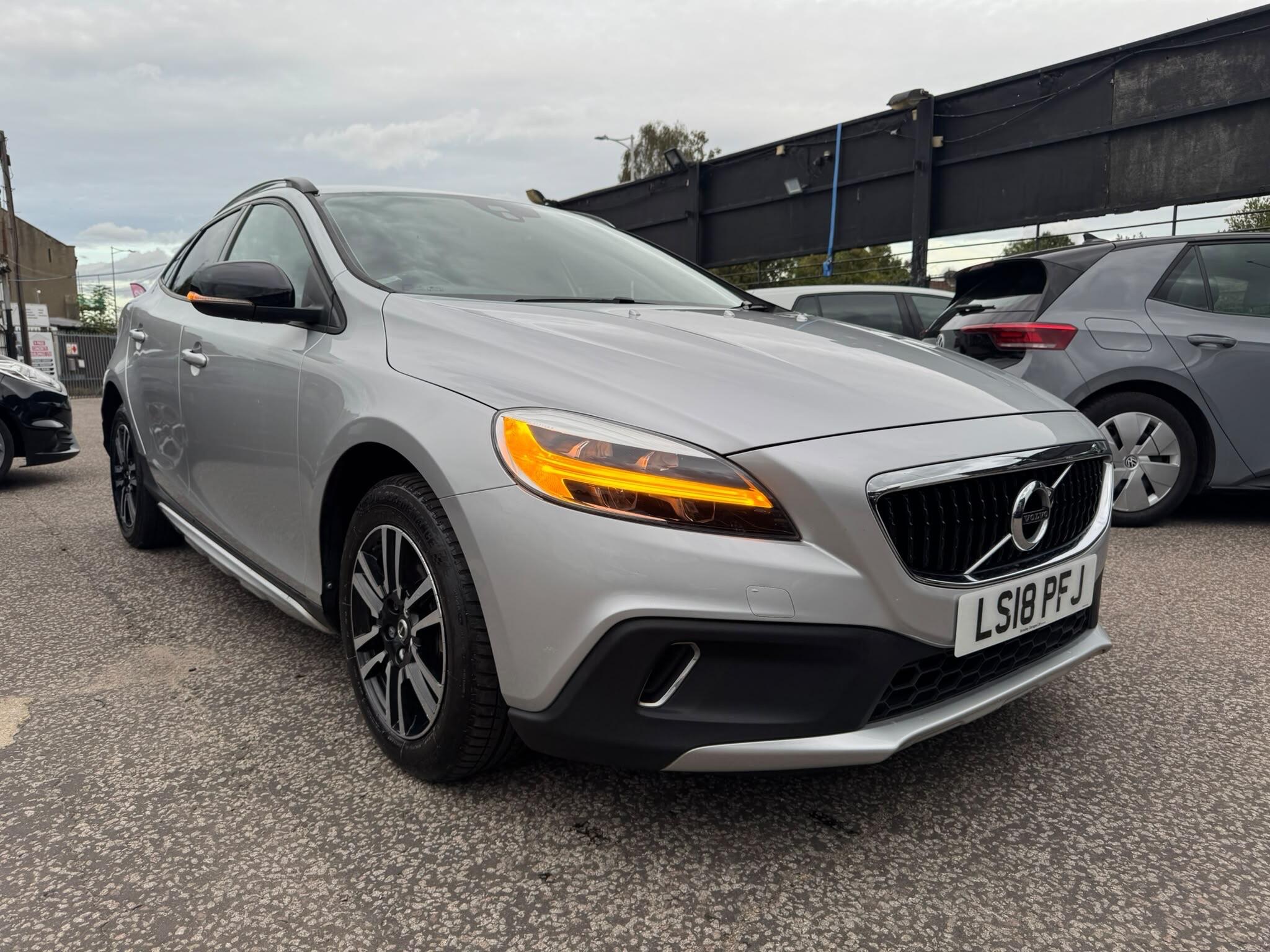 2018 Volvo V40 Cross Country in Silver for sale