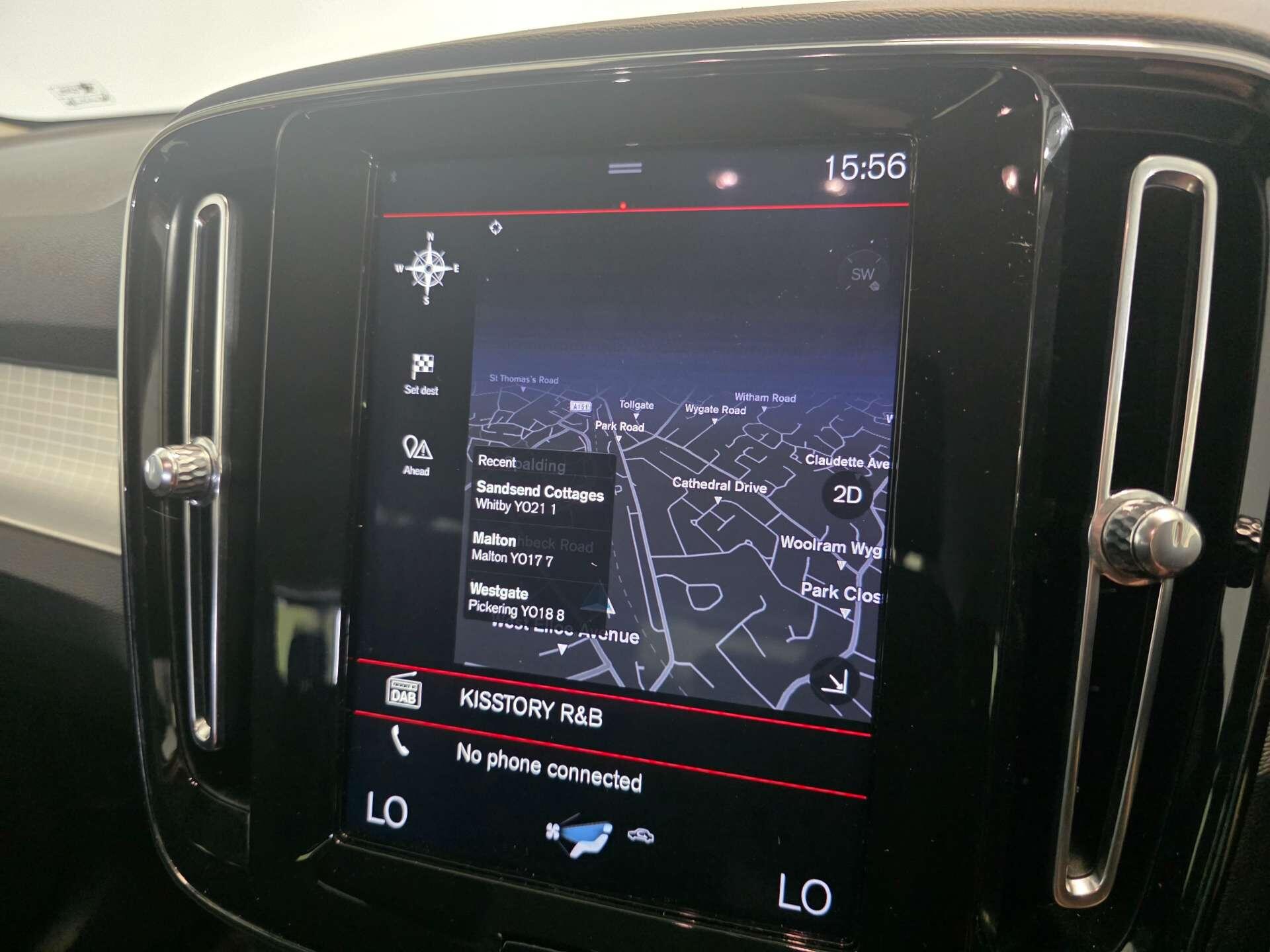 Volvo XC40 view 23