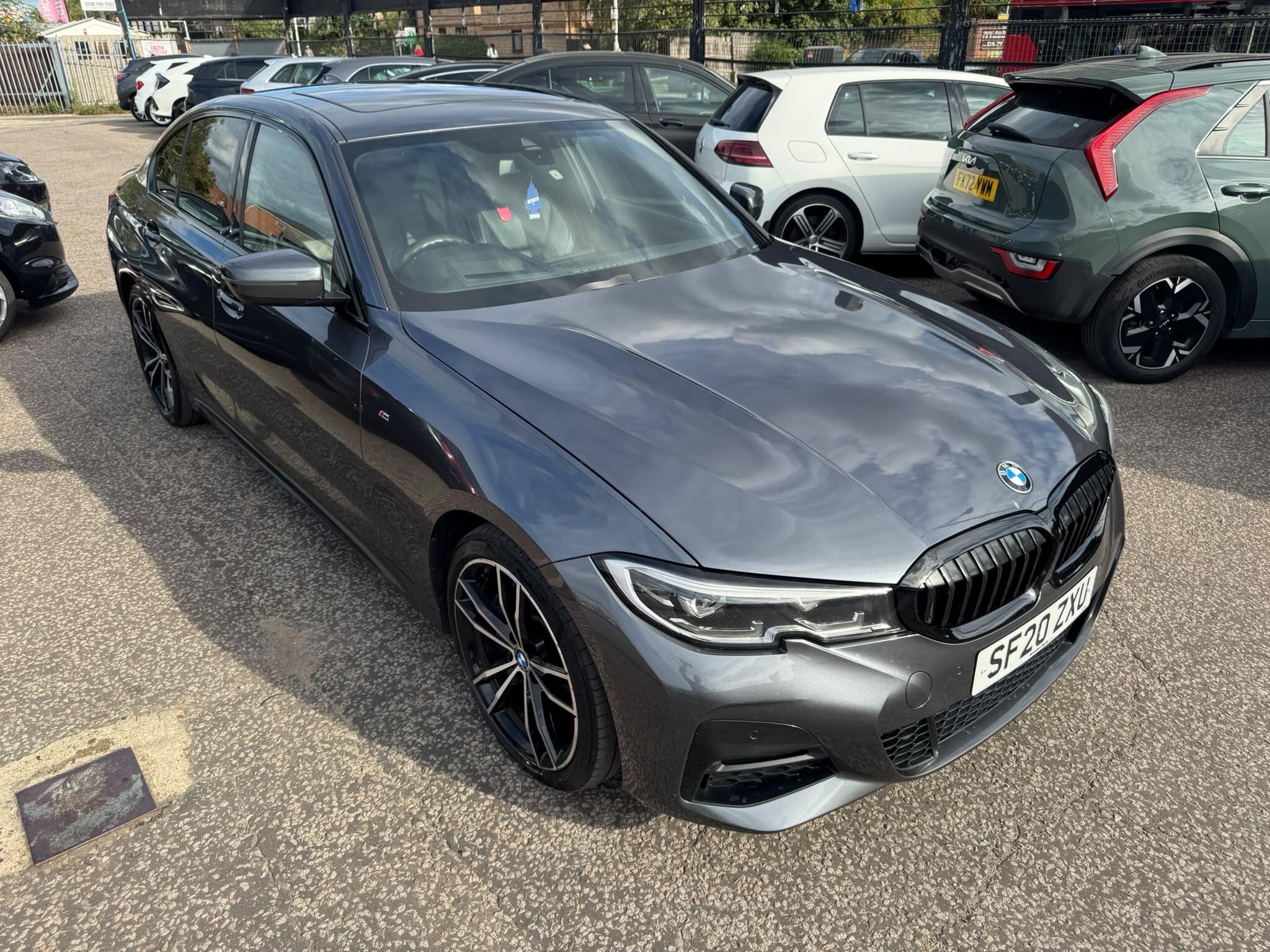BMW 3 Series view 23