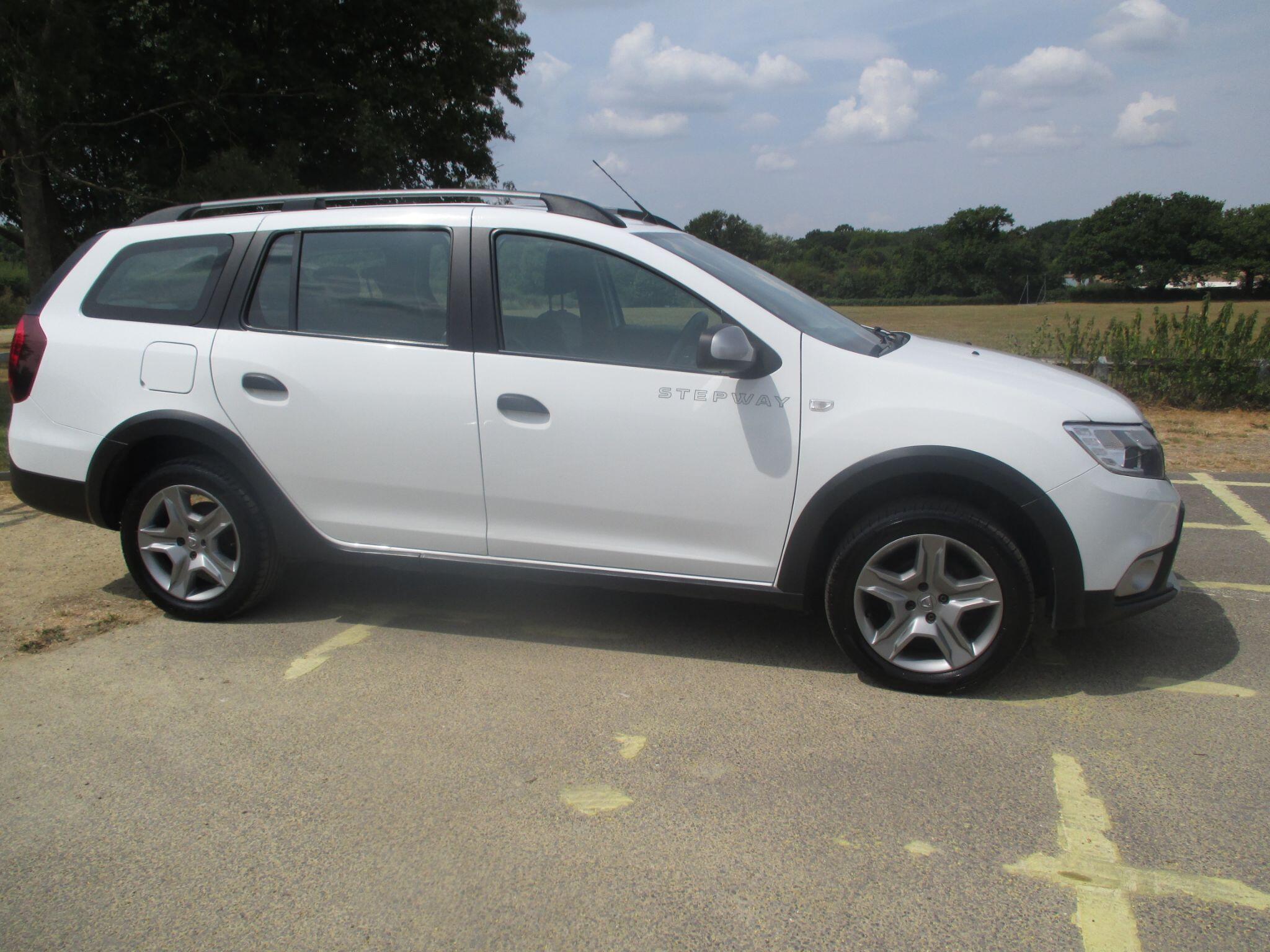 Dacia Logan MCV Stepway view 6