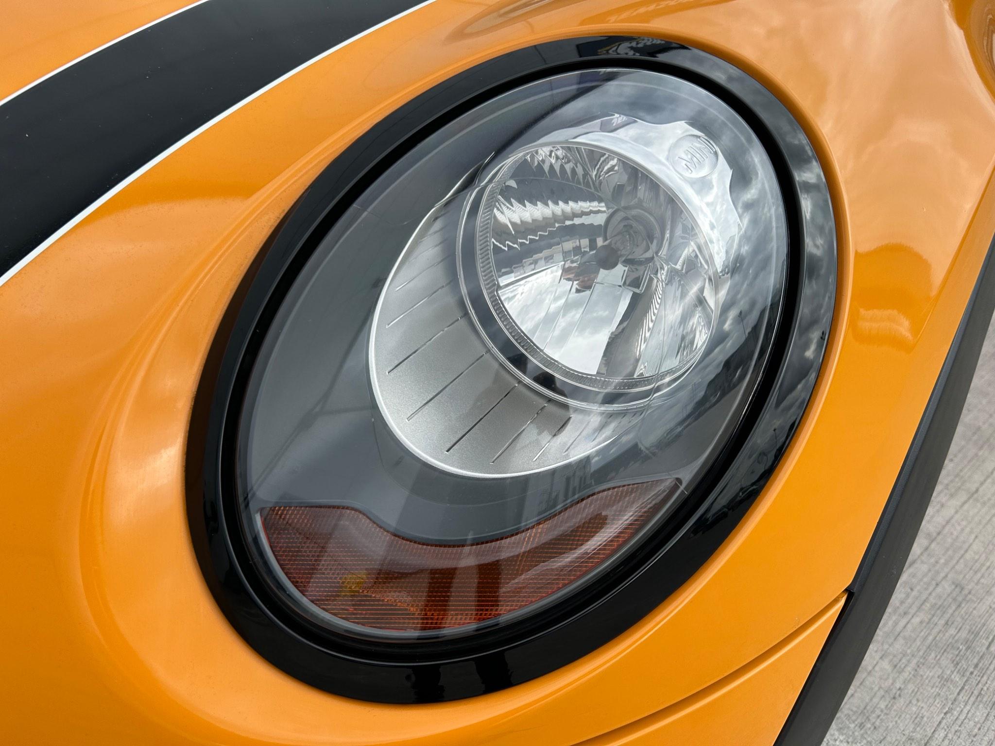 Mini Hatch view 10