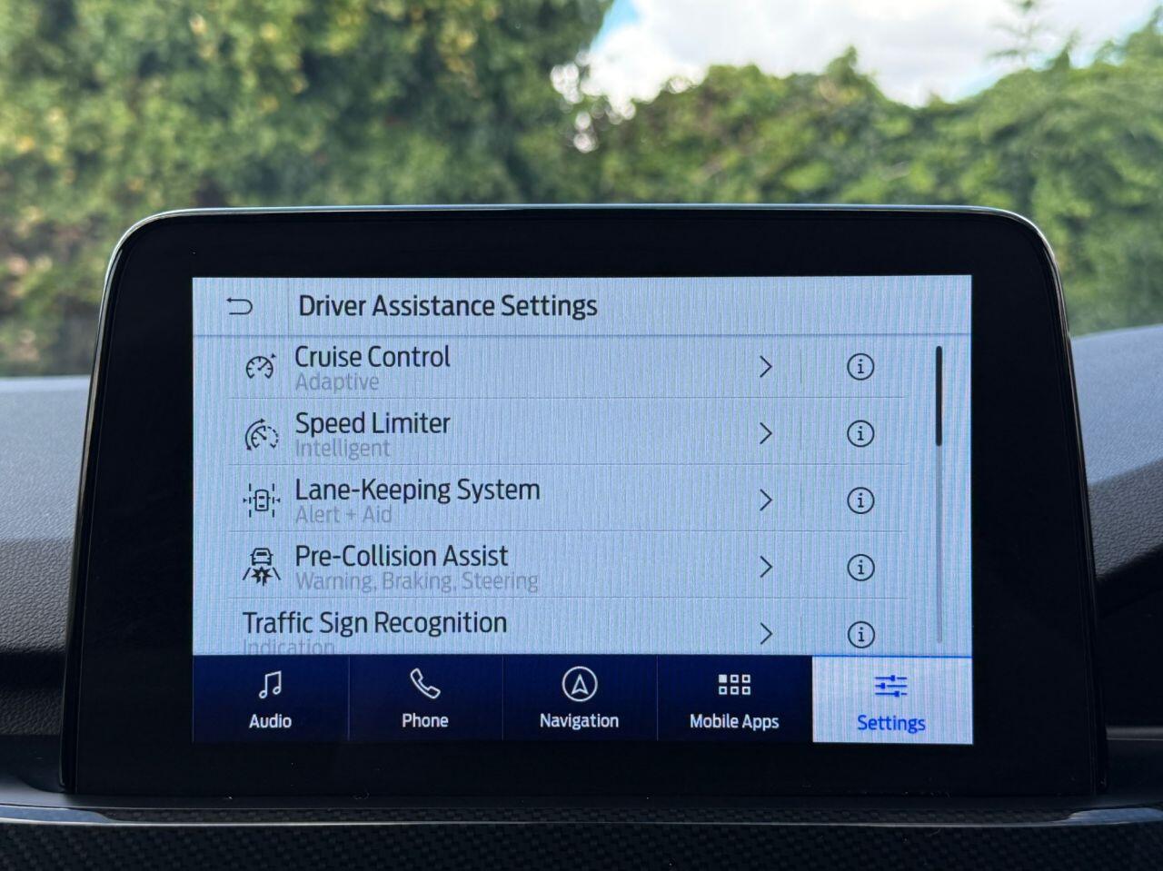 Ford Kuga view 25