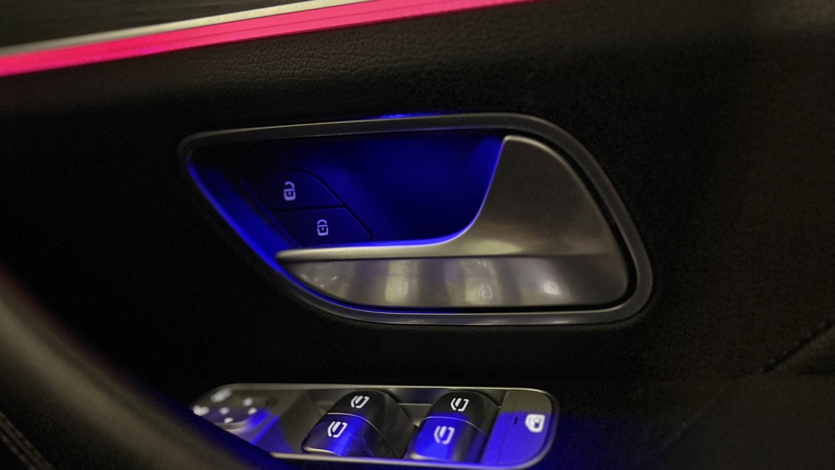 Mercedes-Benz Gle view 26