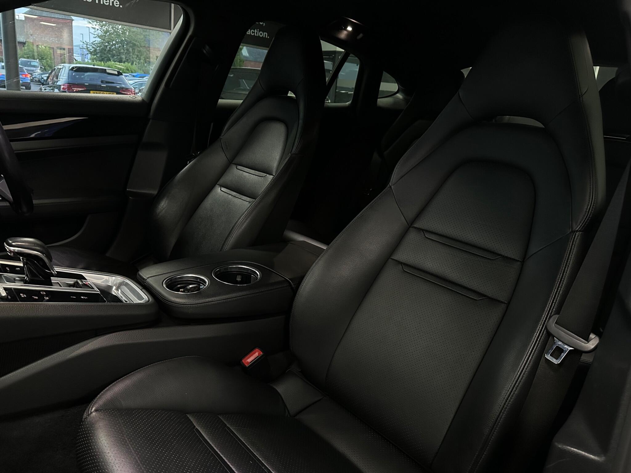 Porsche Panamera view 43