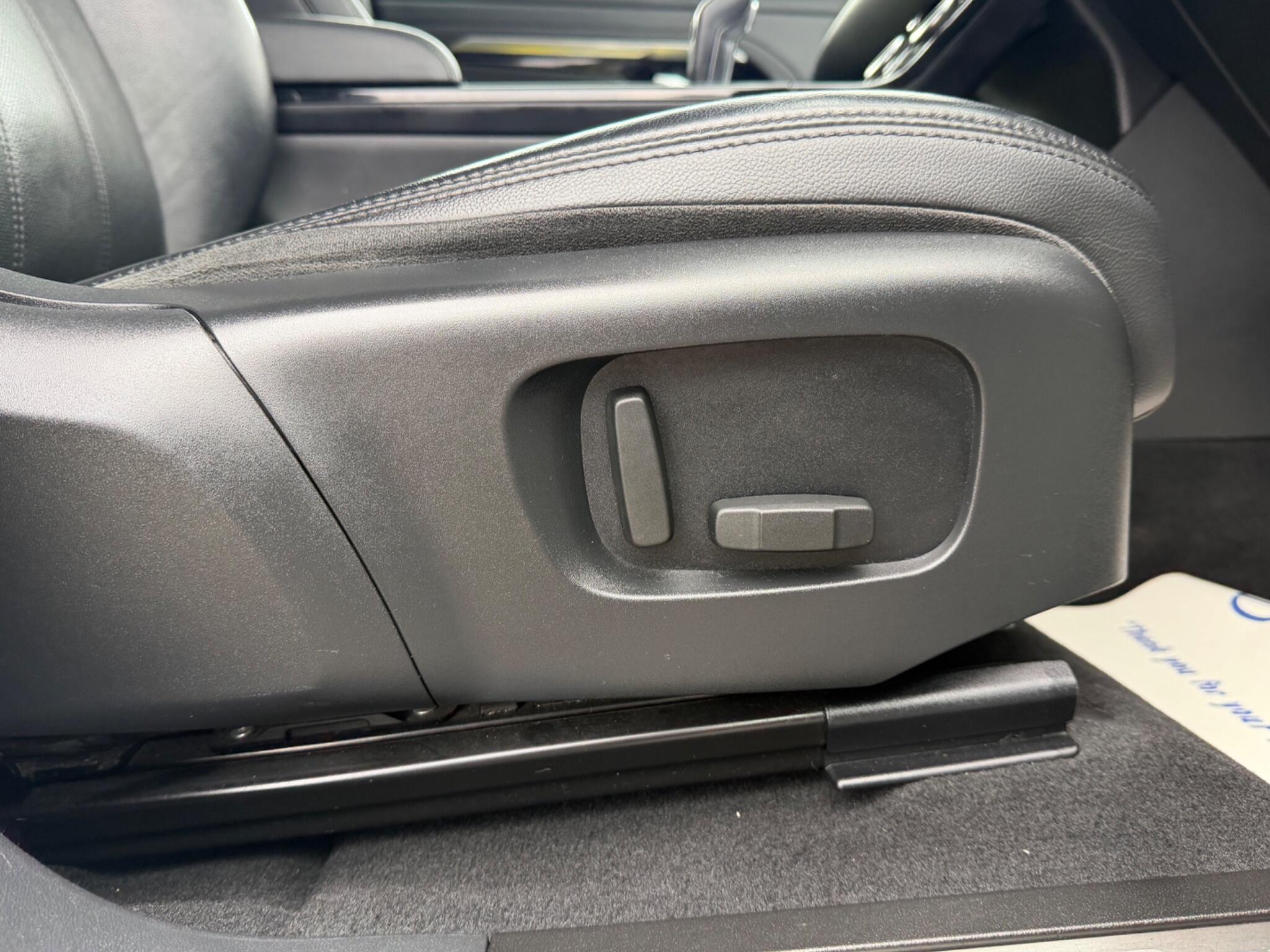 Land Rover Range Rover Evoque view 13