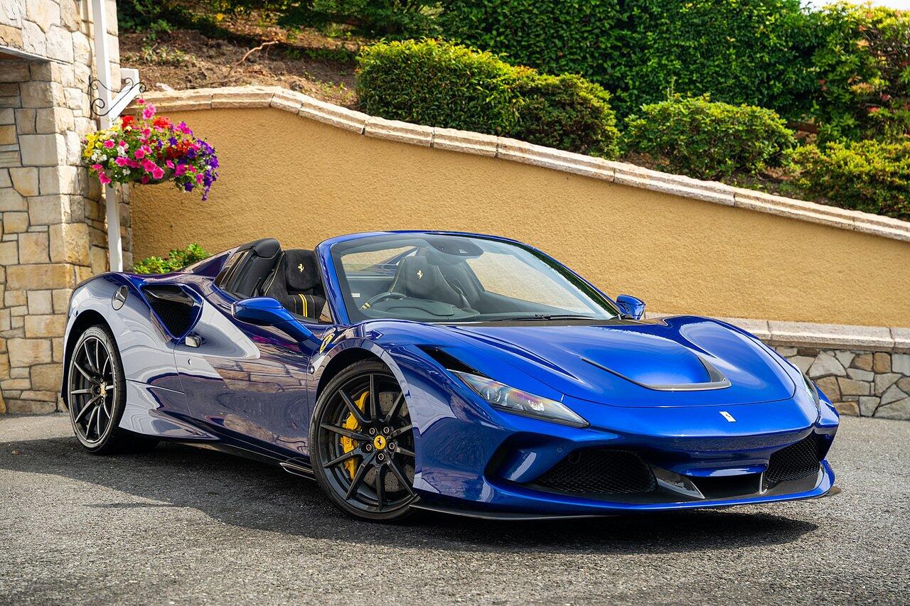 Ferrari F8 Tributo view 30