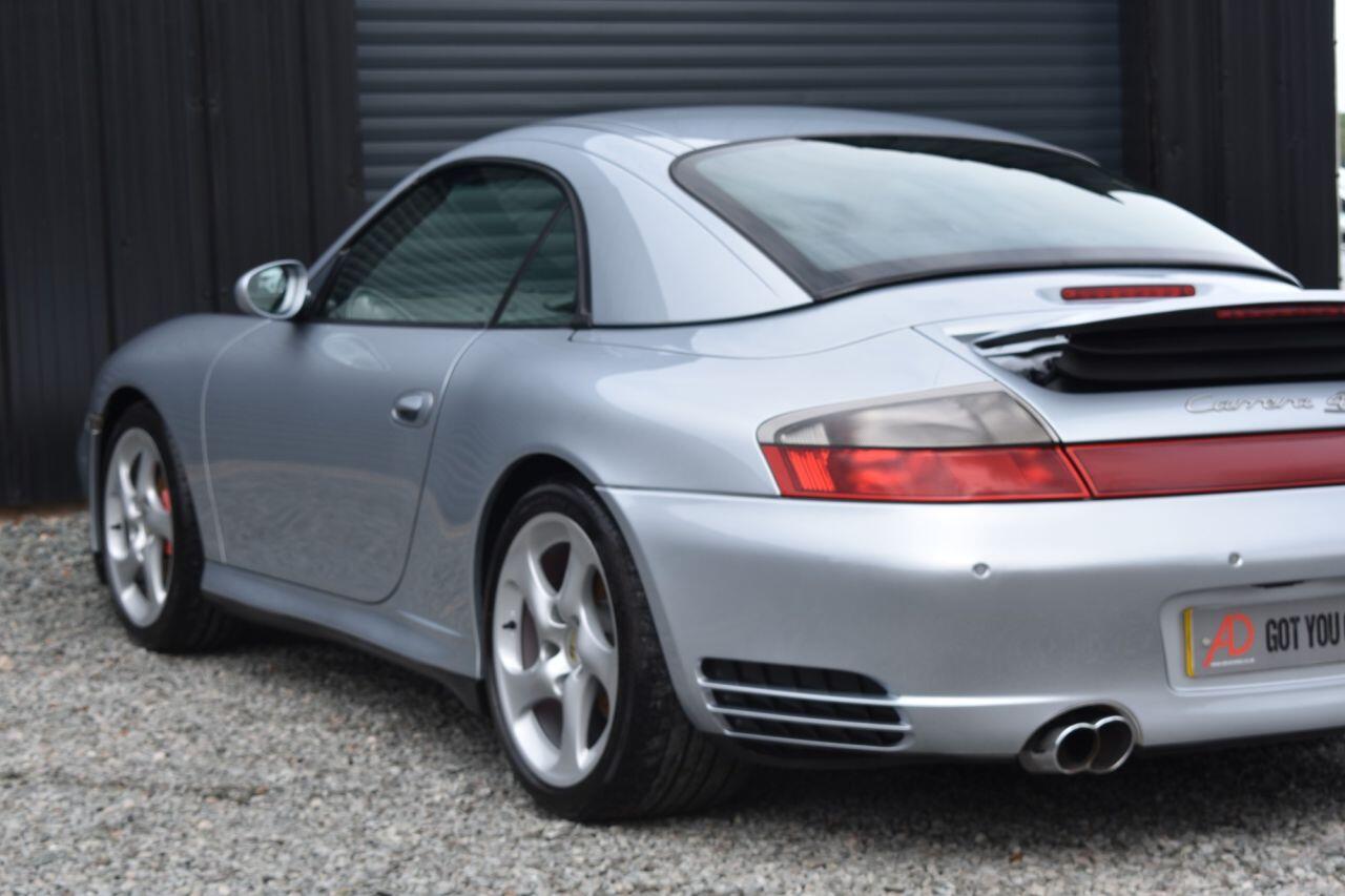 Porsche 911 view 25