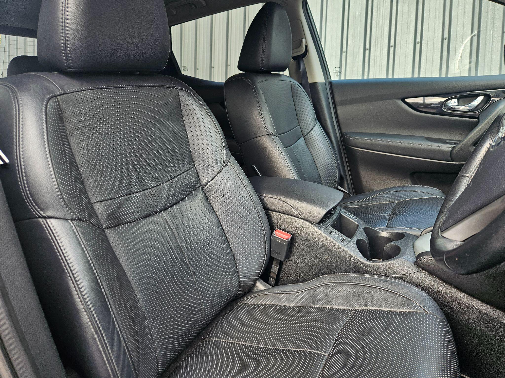 2017 Nissan Qashqai image 15