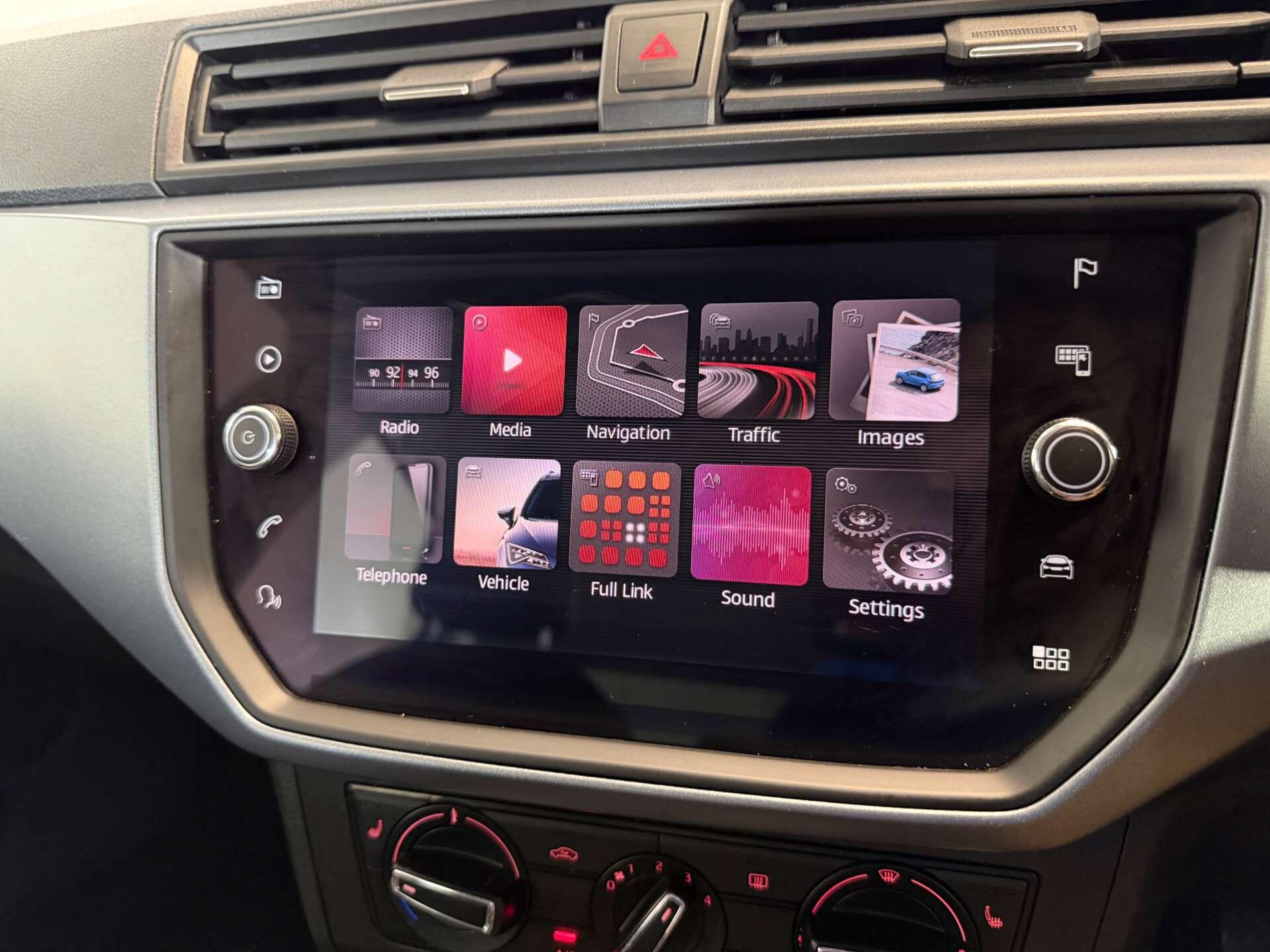 SEAT Arona view 33