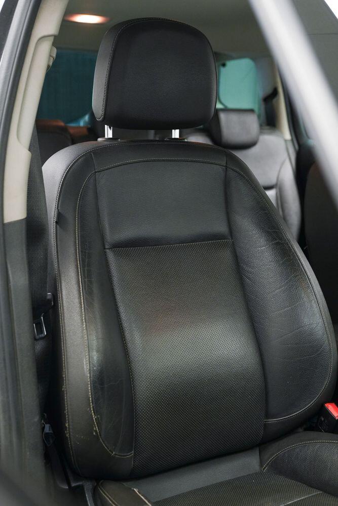 Vauxhall Zafira Tourer view 12