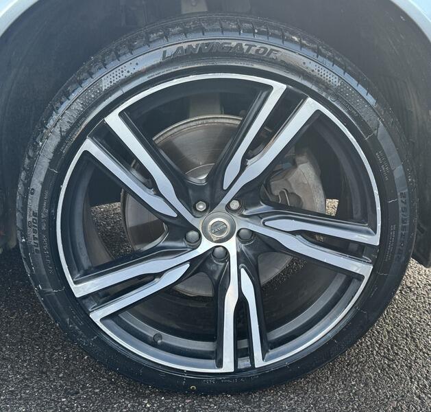 2017 Volvo XC90 image 27