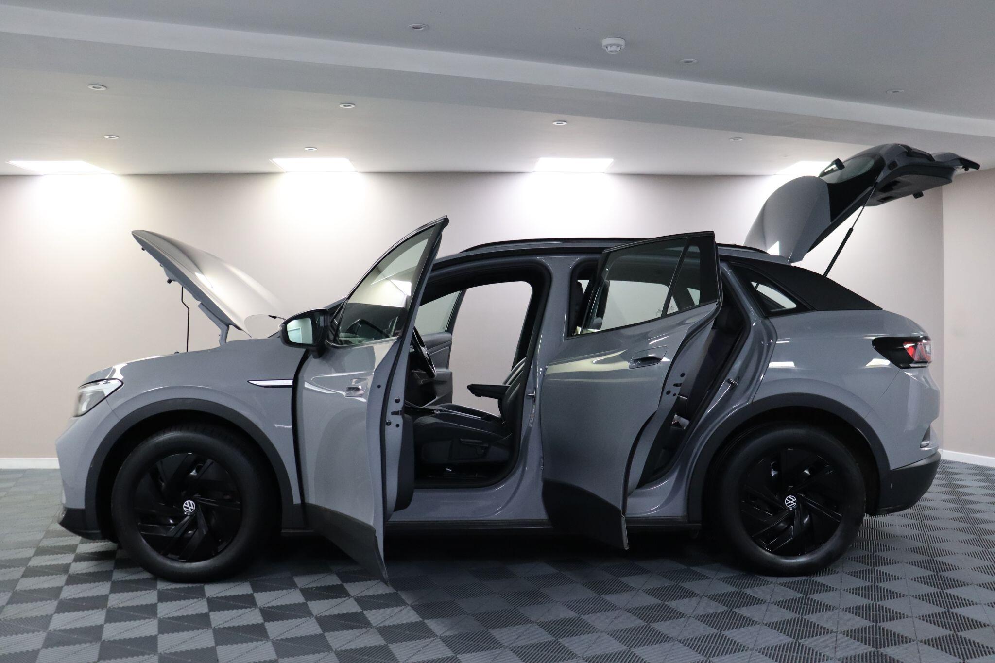 Volkswagen Id.4 view 7