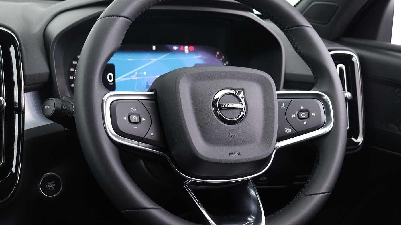 Volvo XC40 view 53