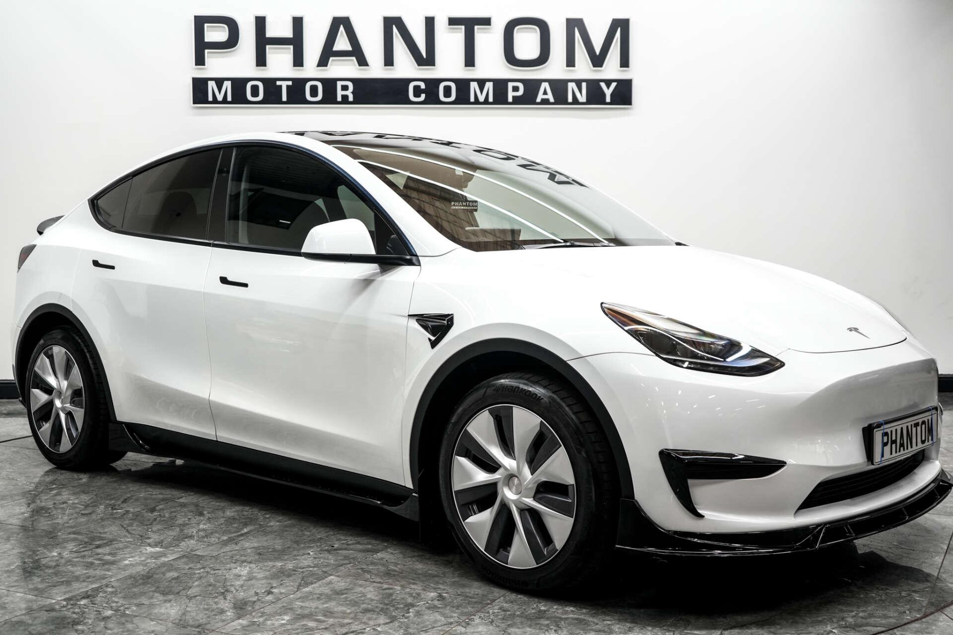 2024 Tesla Model Y in White for sale