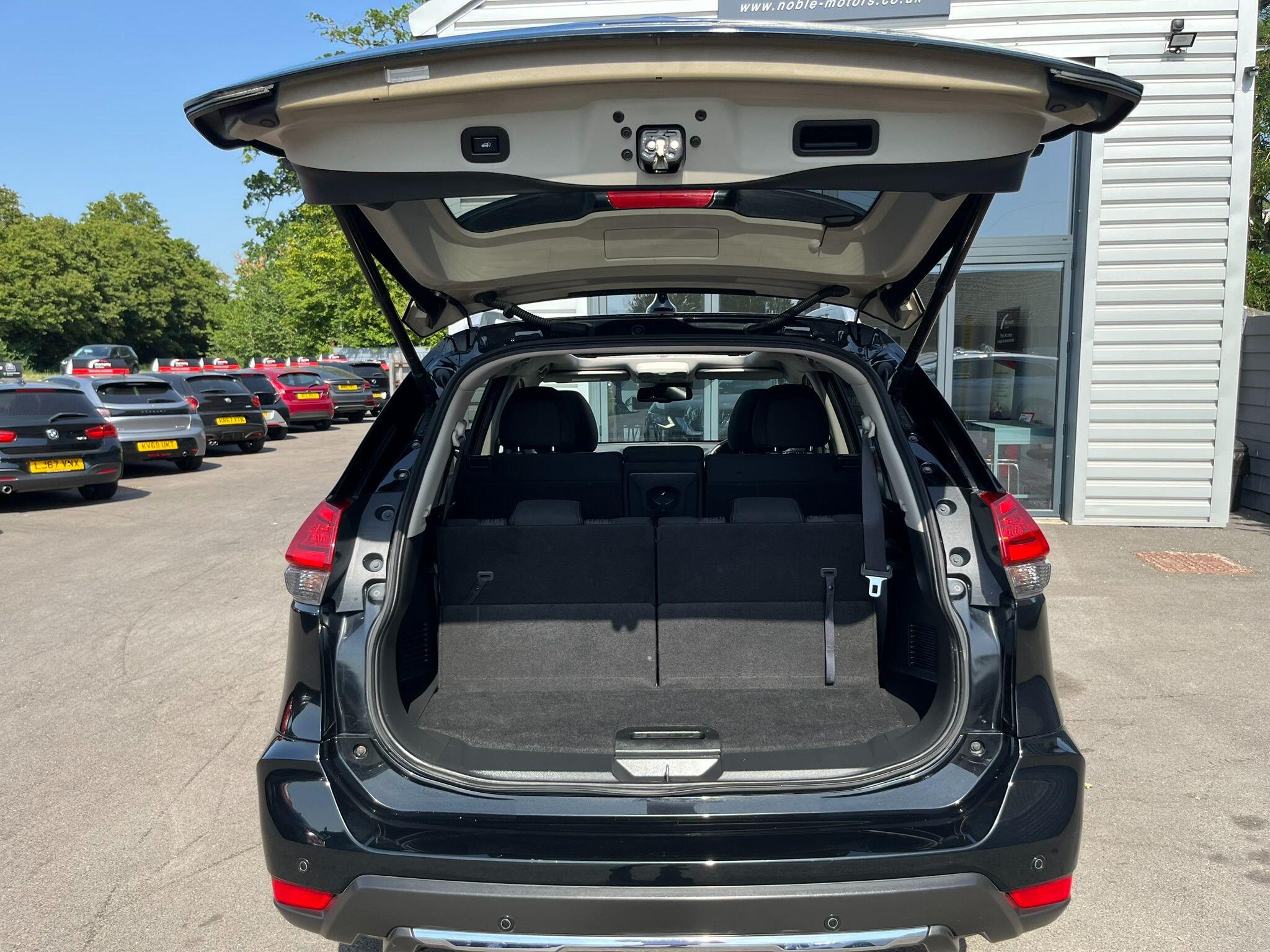 Nissan X-Trail view 43