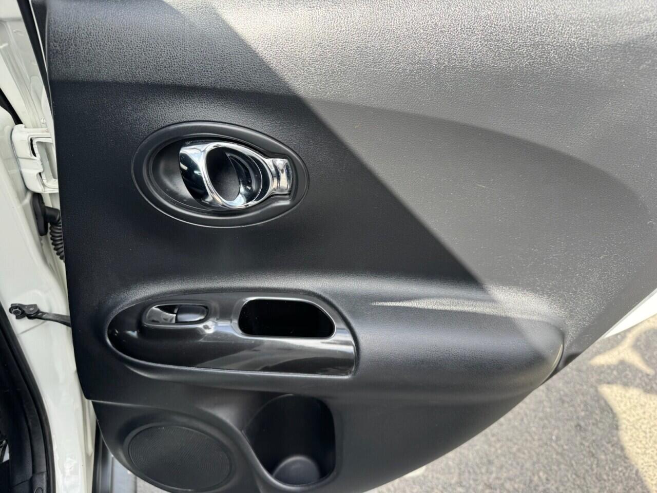 Nissan Juke view 65