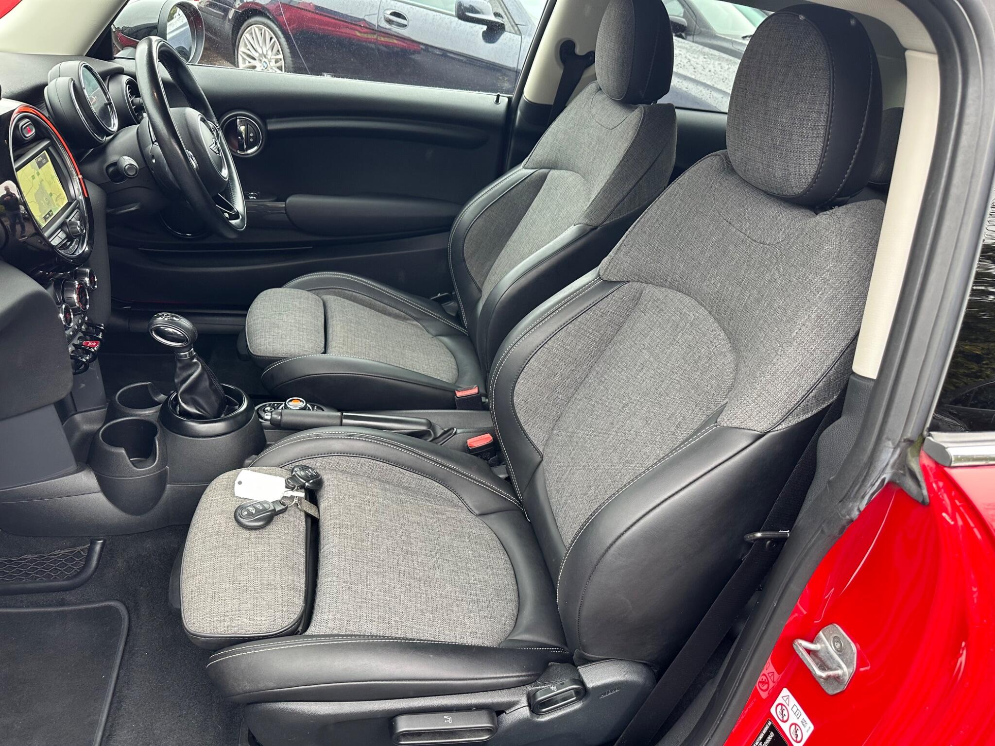 Mini Cooper view 18