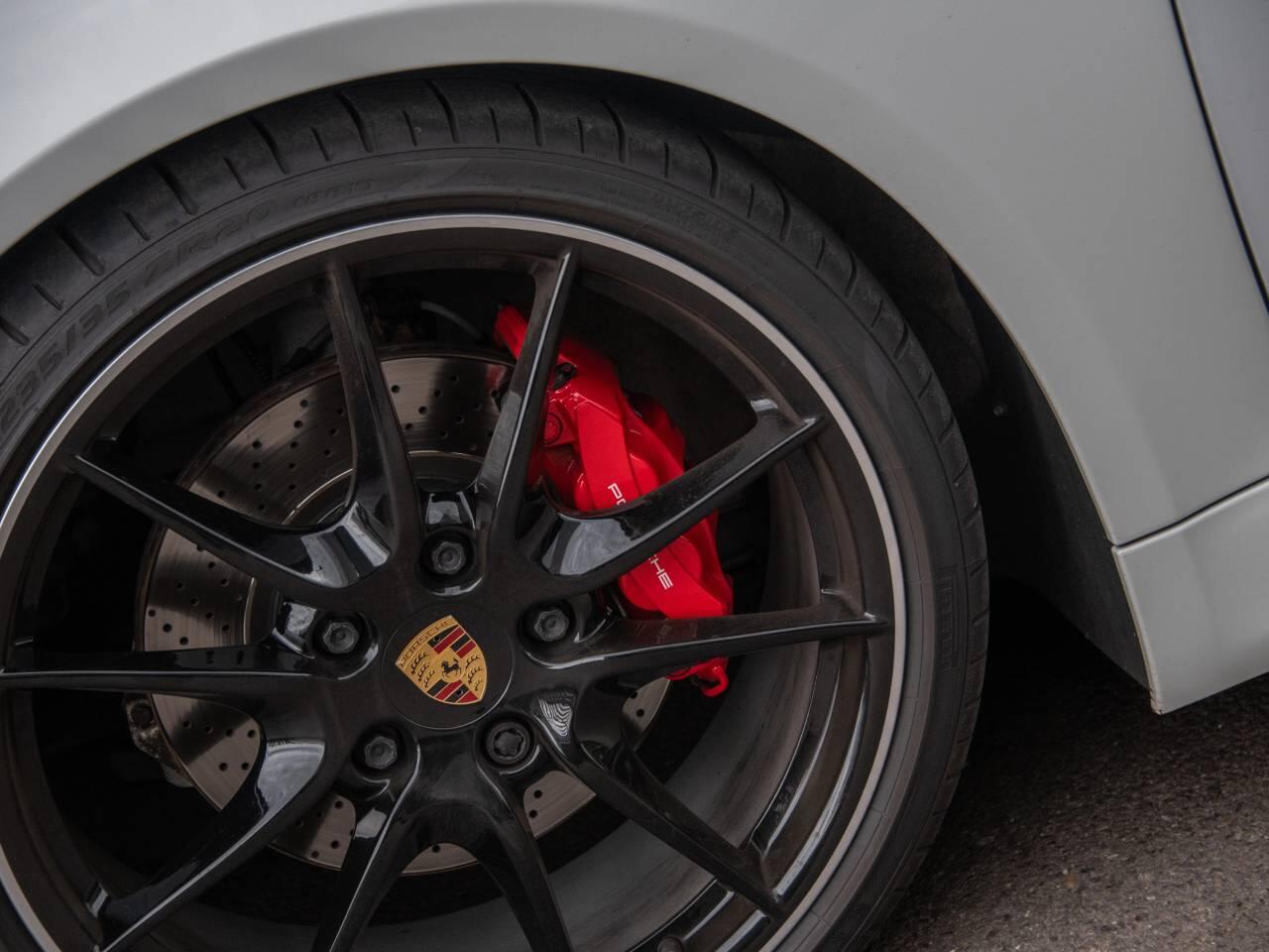 Porsche Cayman view 19