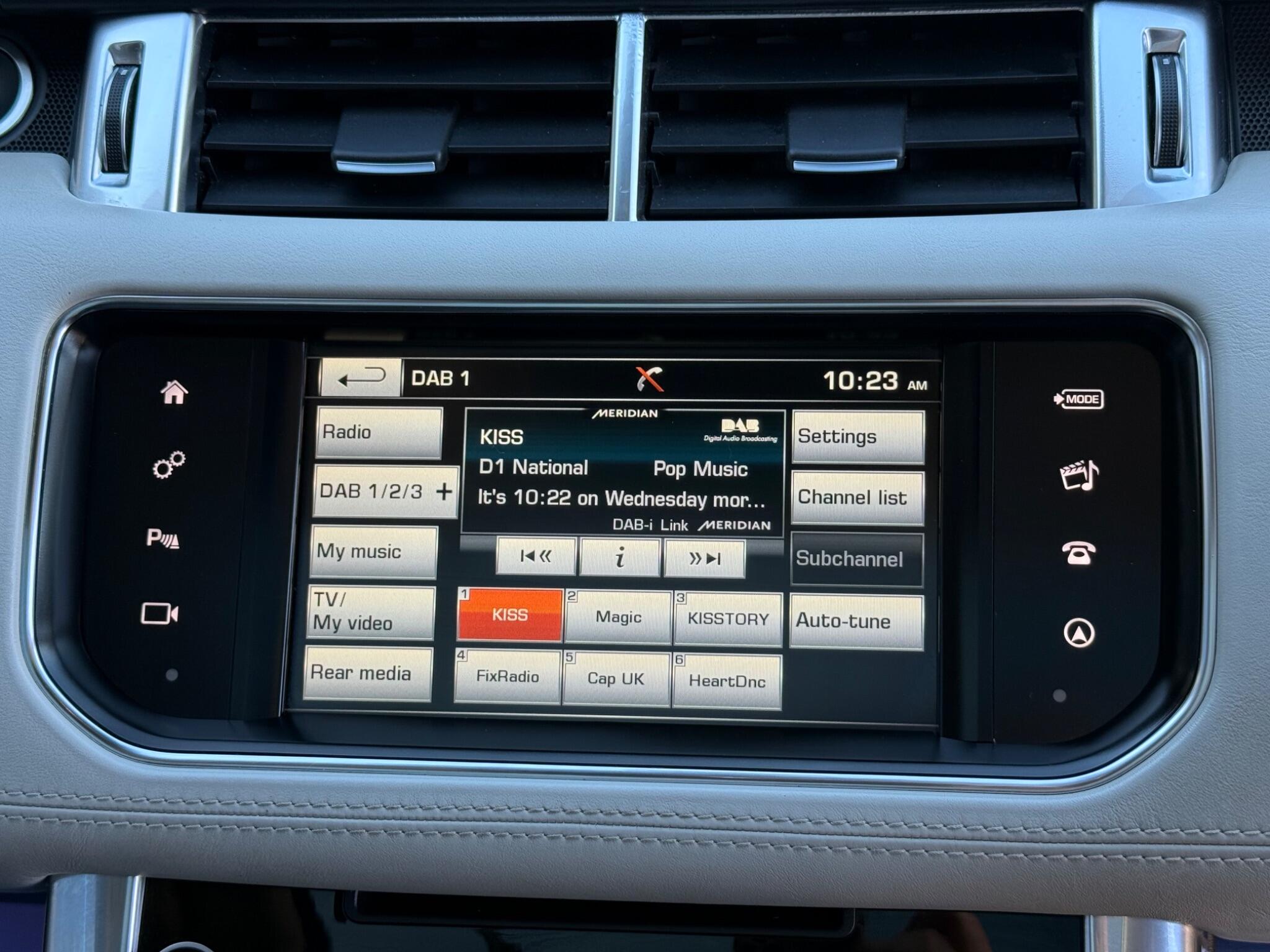 Land Rover Range Rover Sport view 41