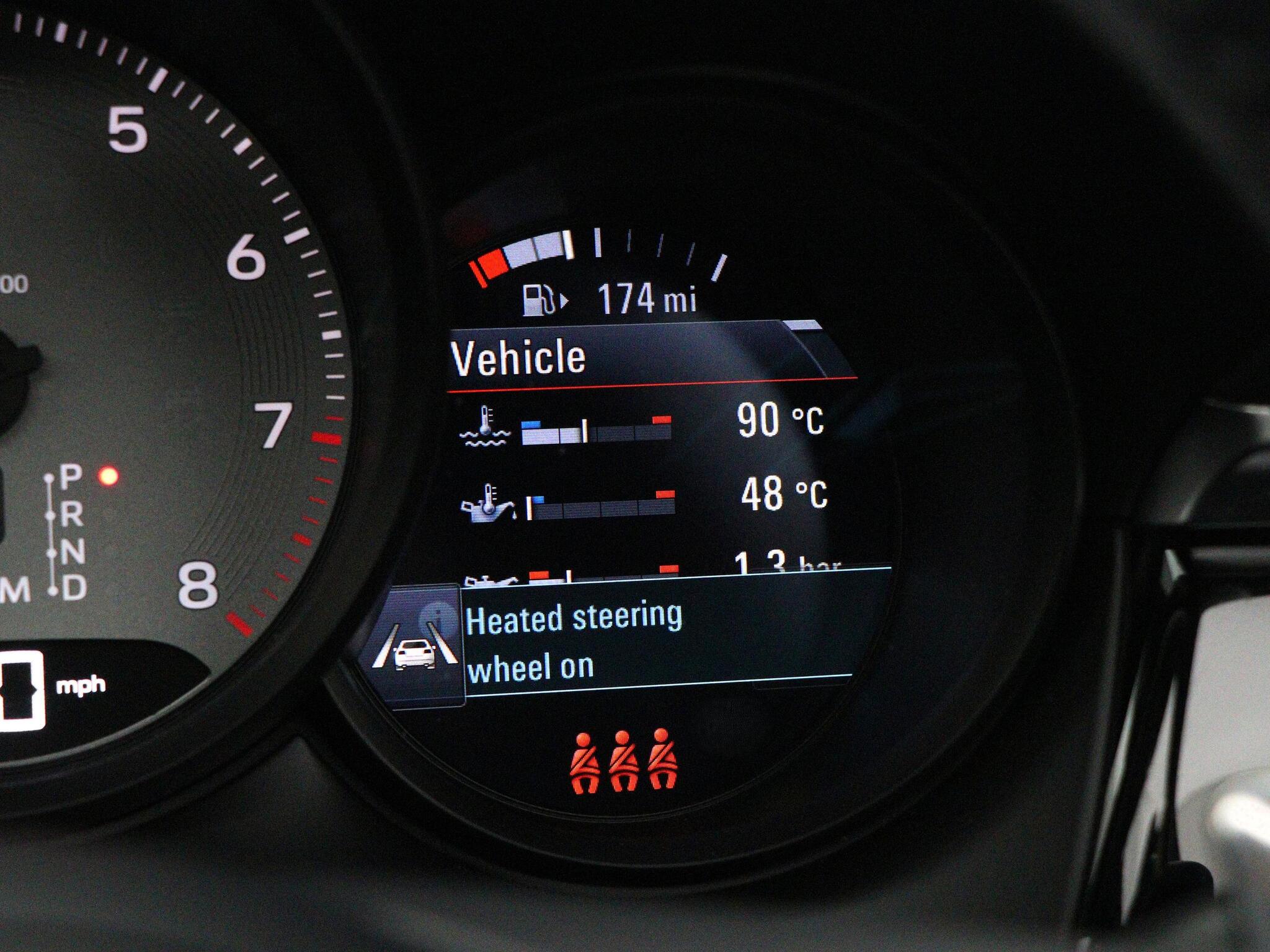 Porsche Macan view 44