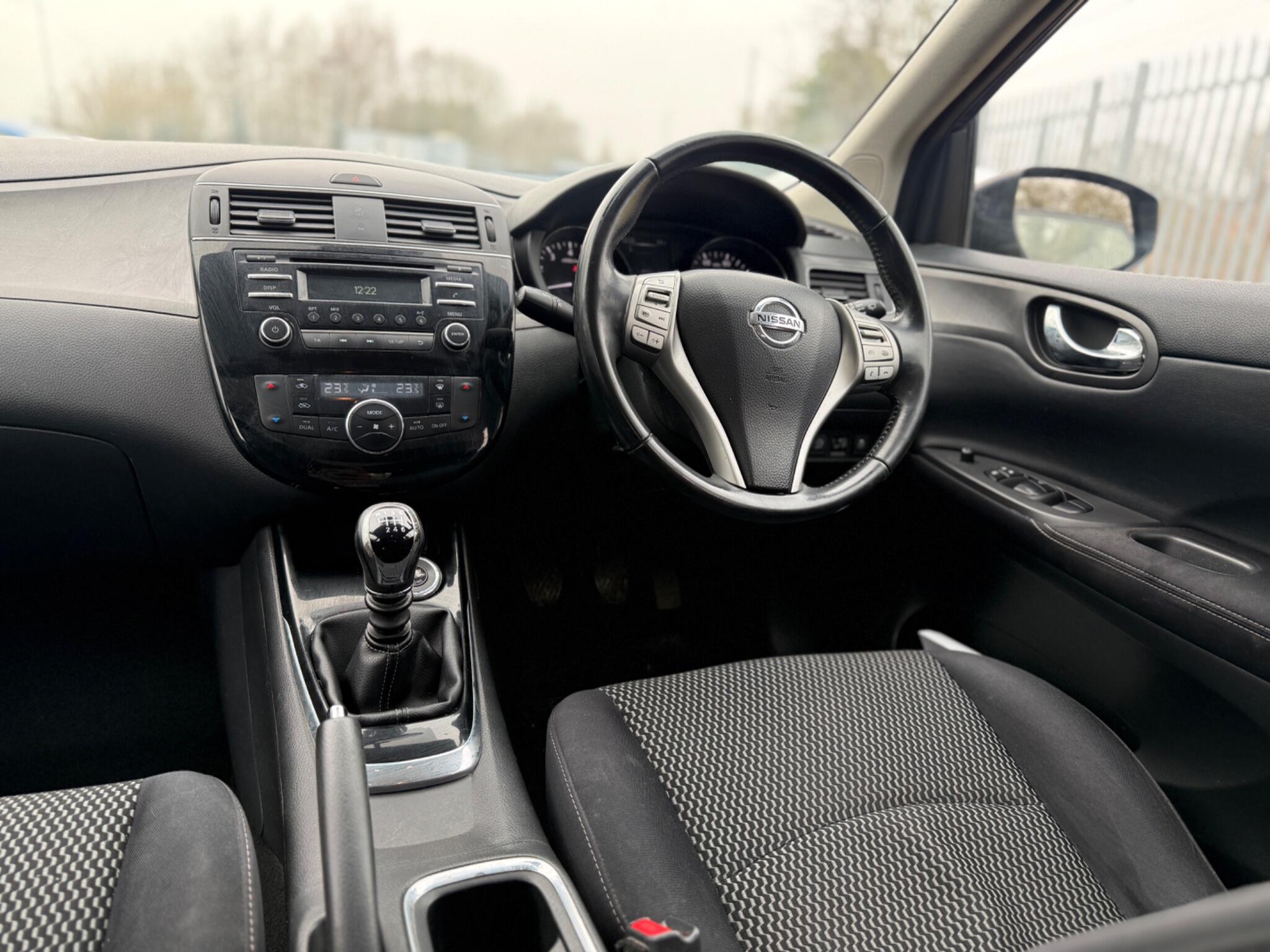 2018 Nissan Pulsar image 25