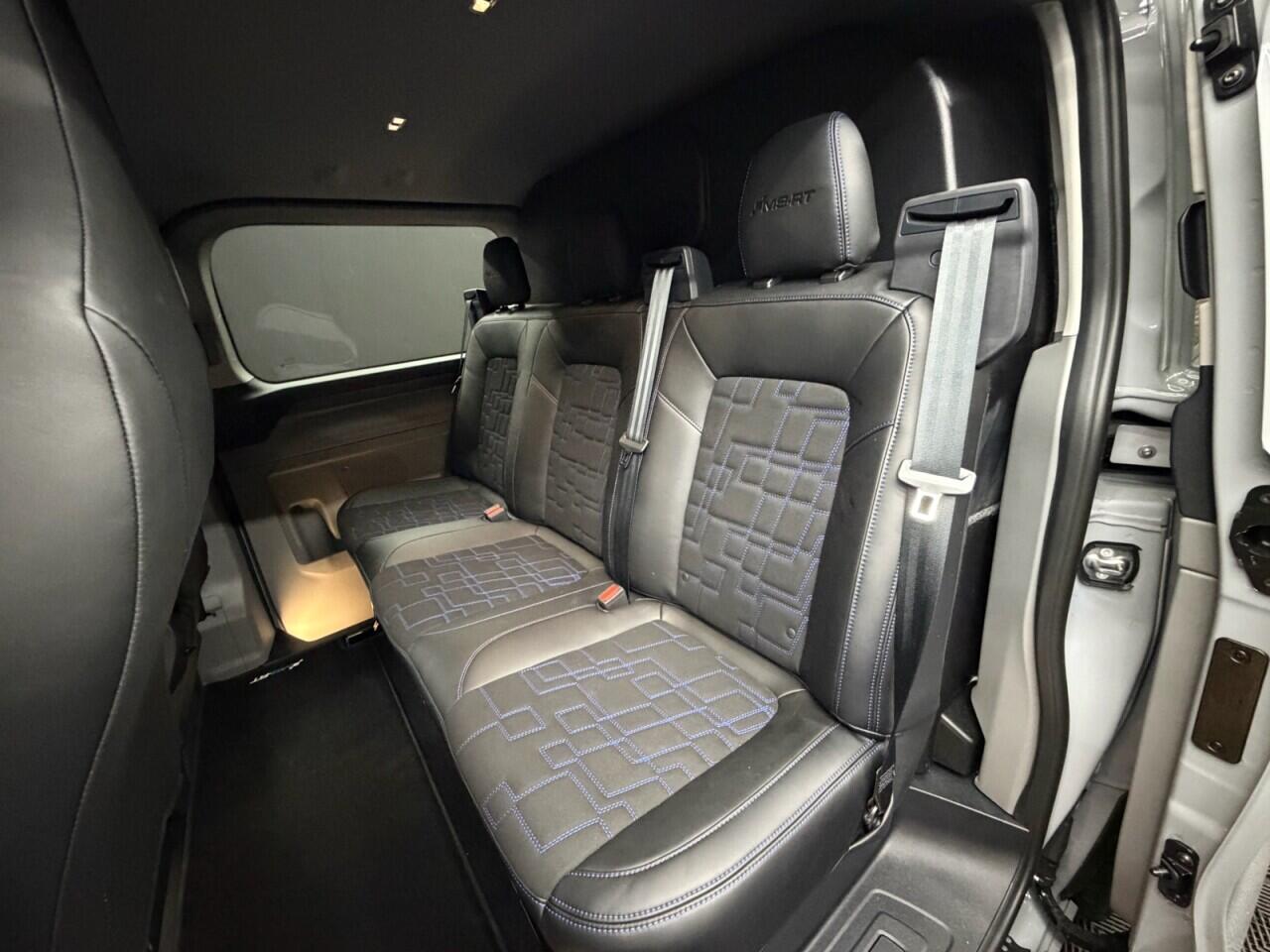 Ford Transit Custom view 40