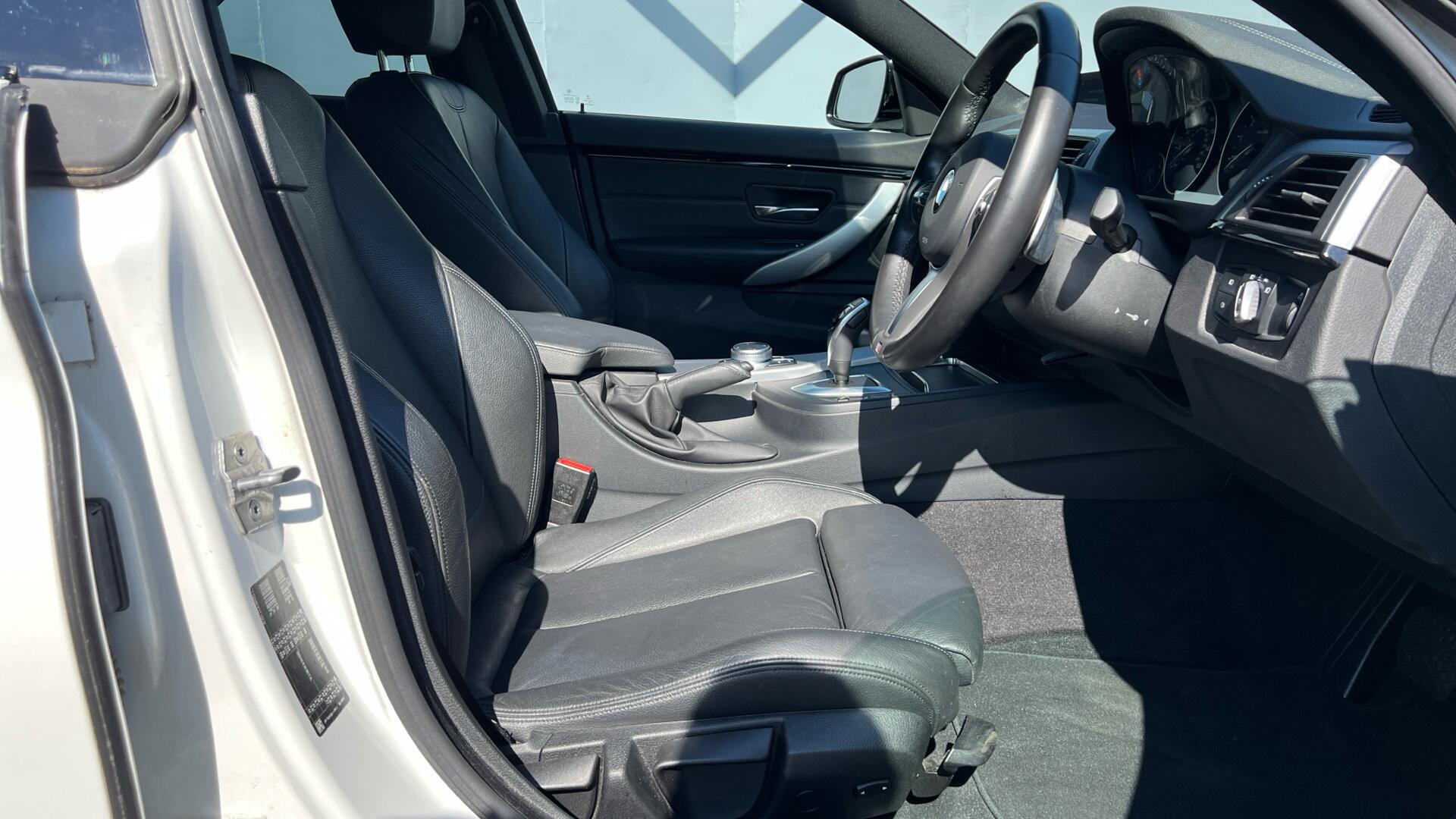 BMW 4 Series view 11