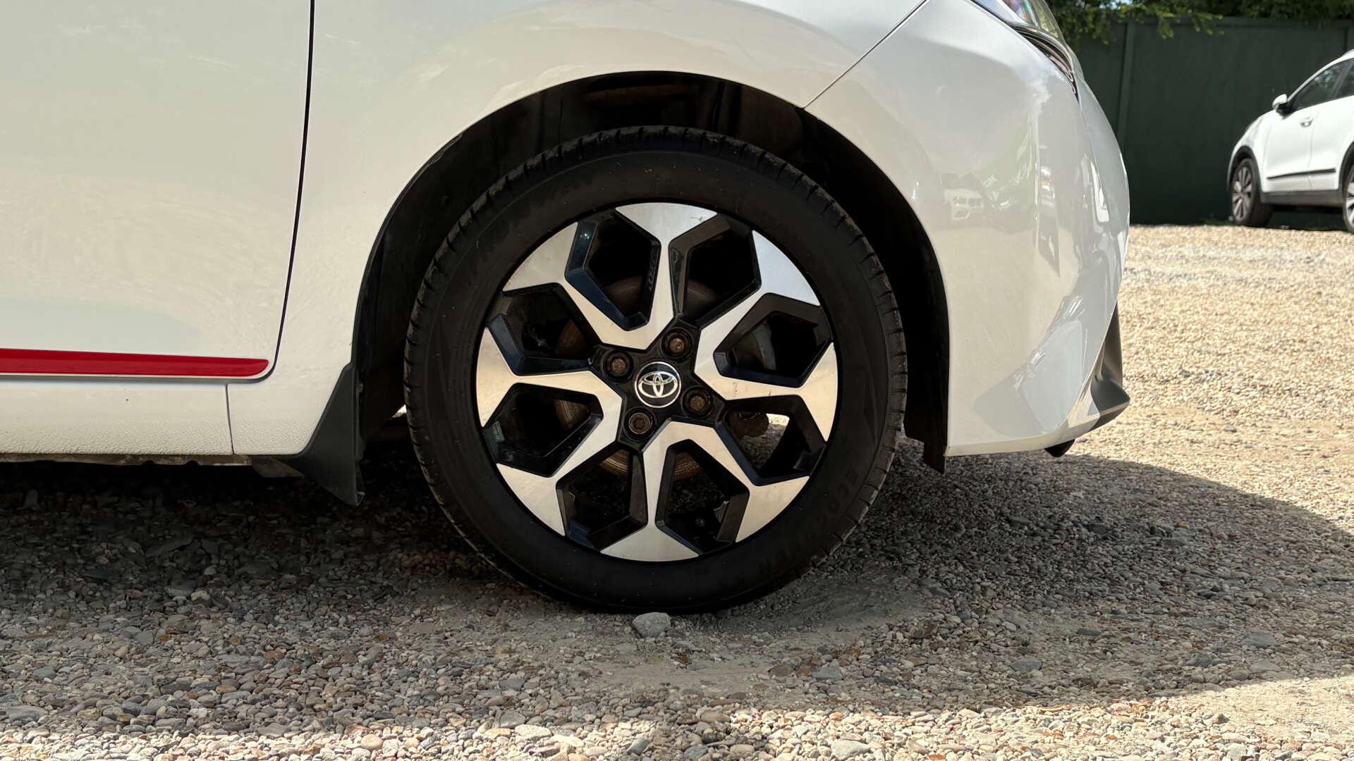 Toyota Aygo view 28