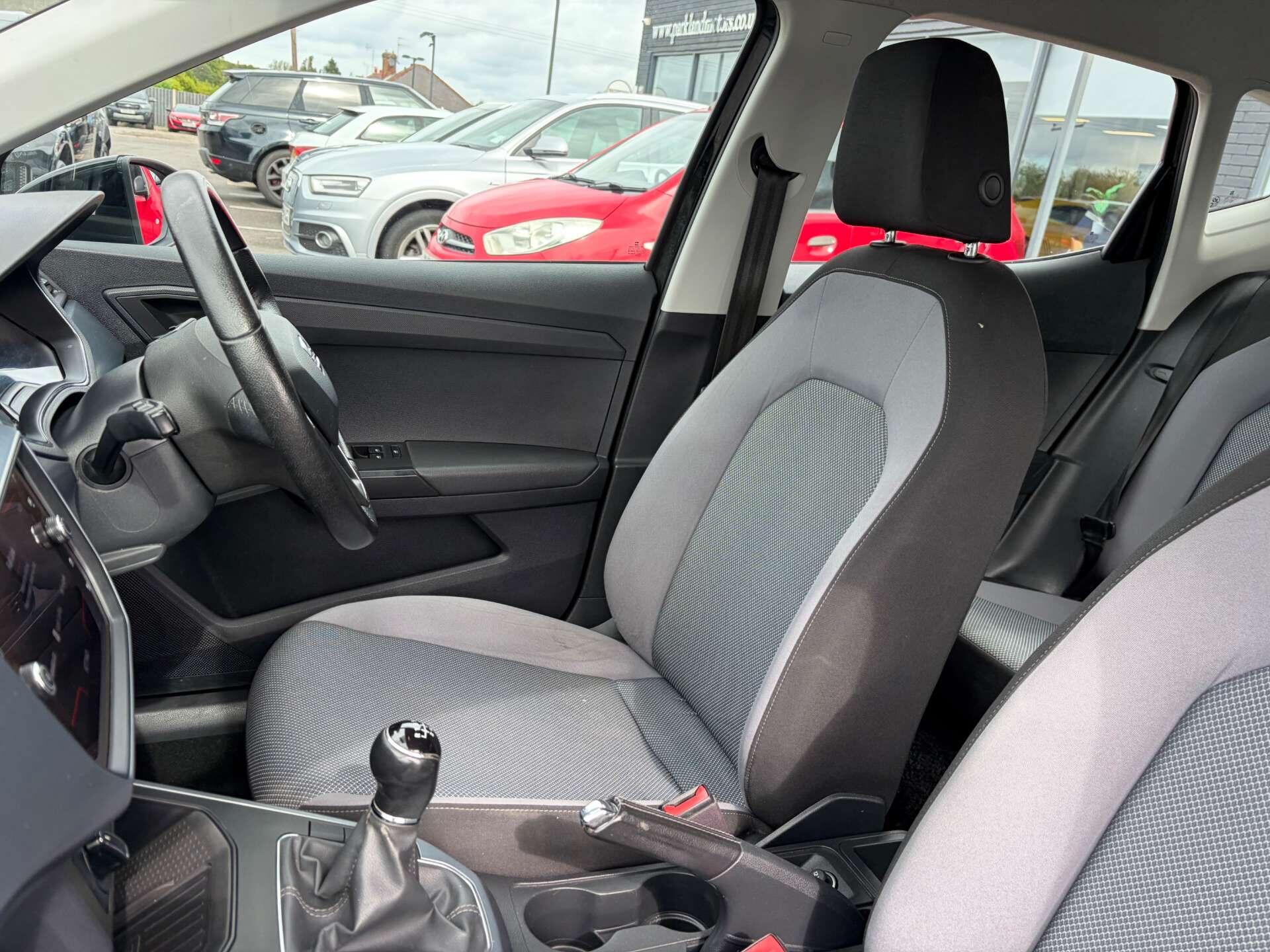 Seat Arona view 18