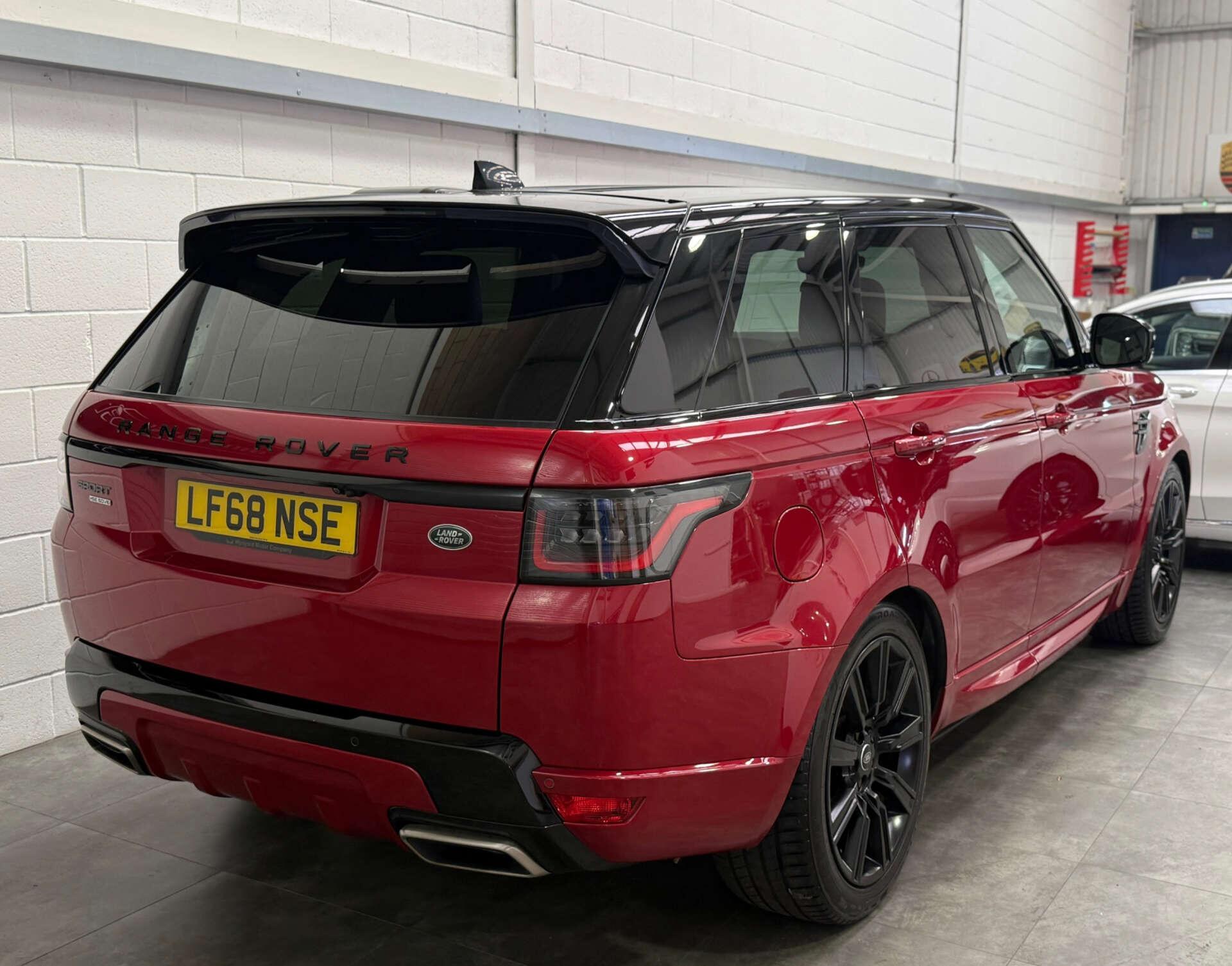 Land Rover Range Rover Sport view 8
