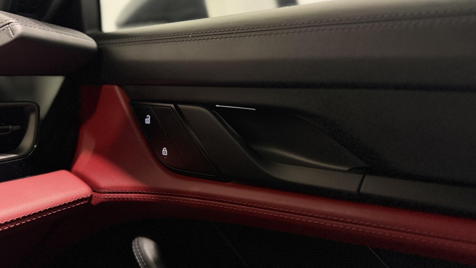 Porsche Taycan view 25