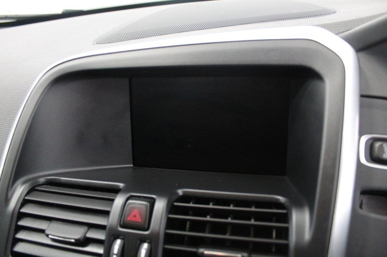 Volvo XC60 view 39