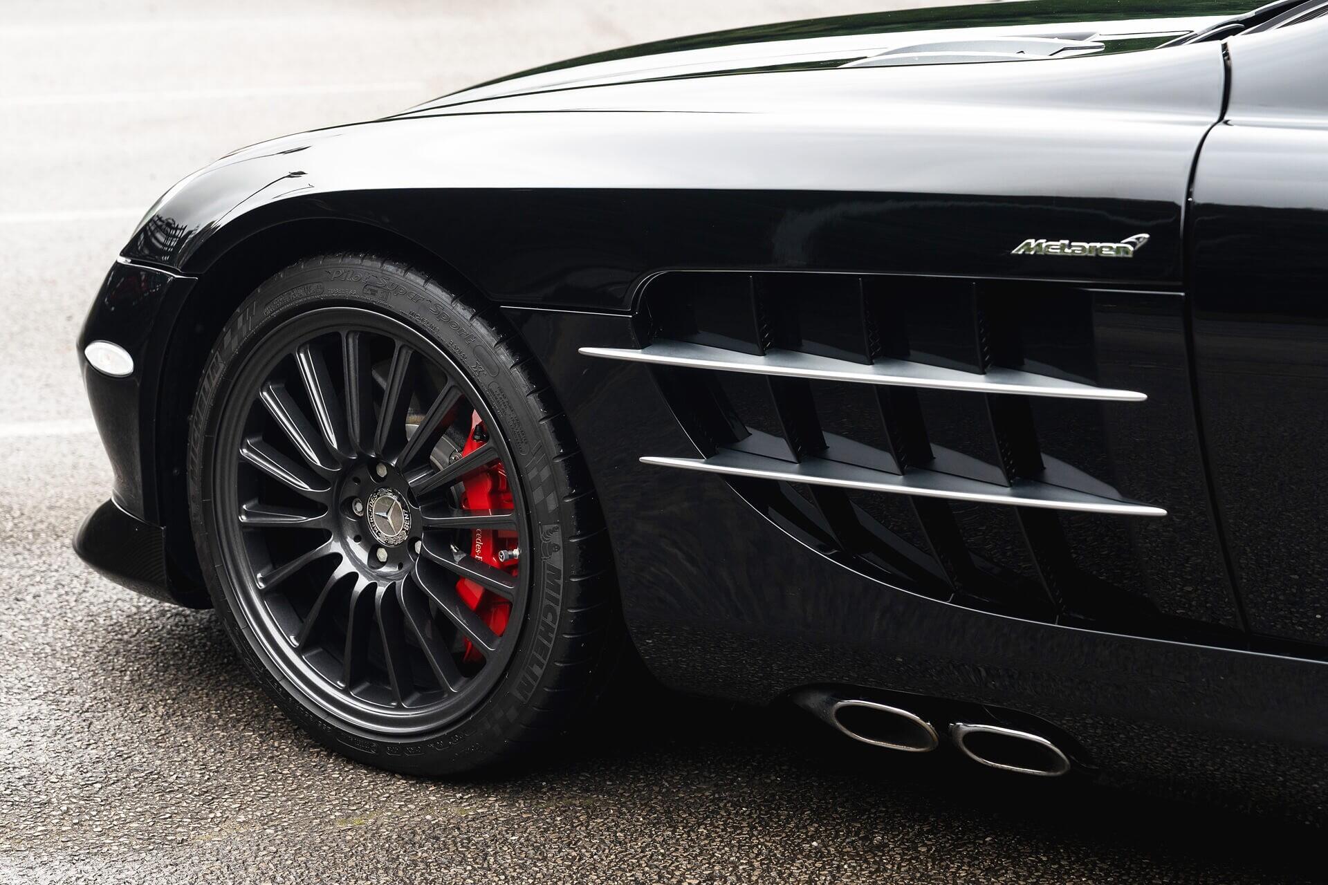 Mercedes-Benz SLR view 79