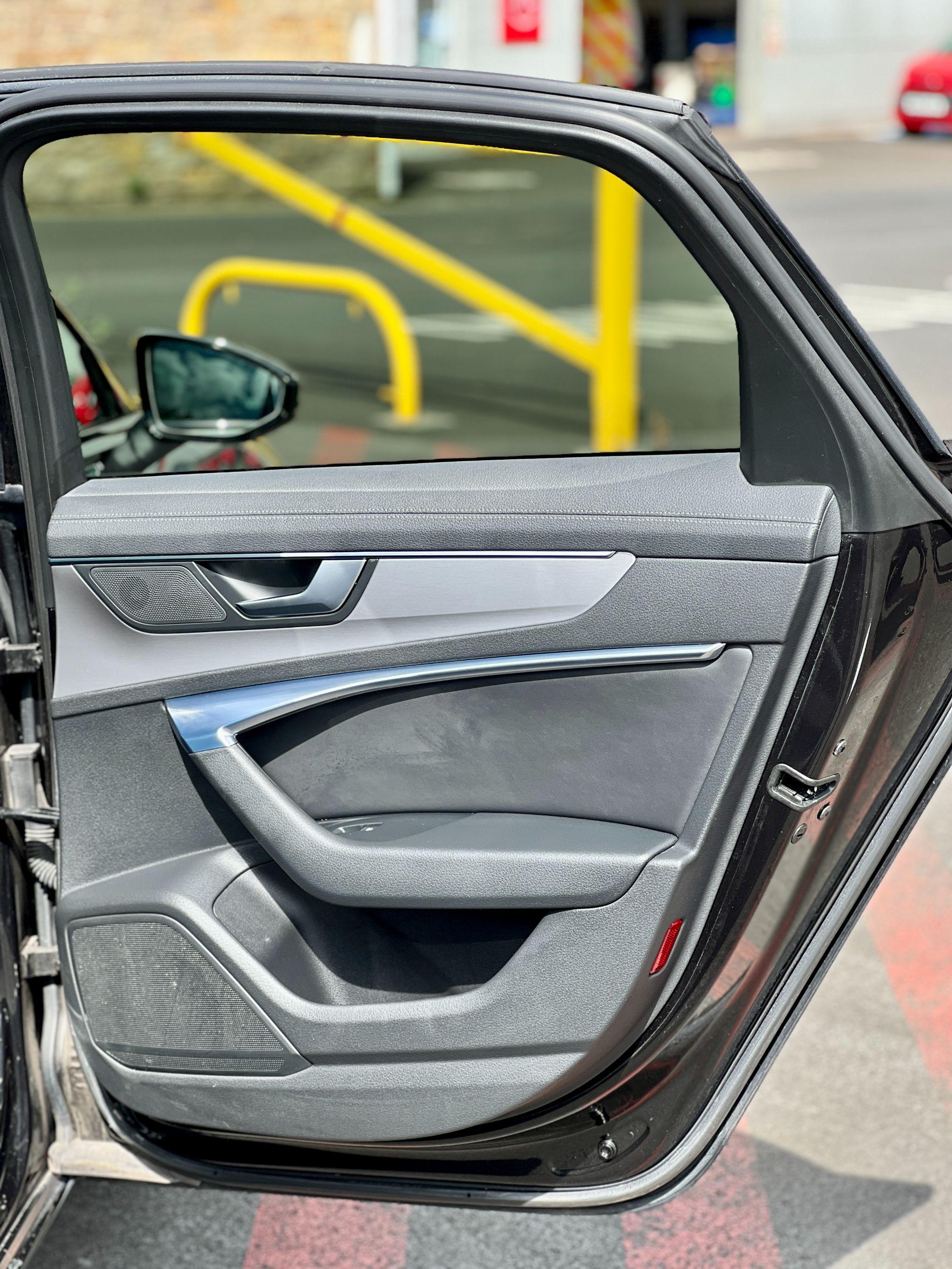 Audi A6 view 25