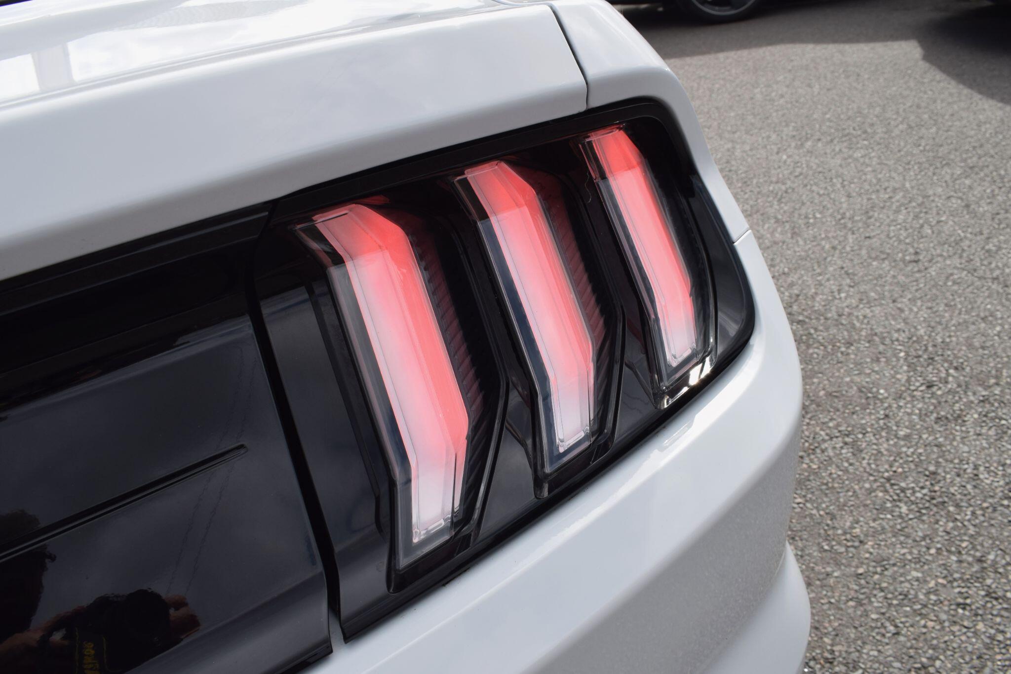 Ford Mustang view 61