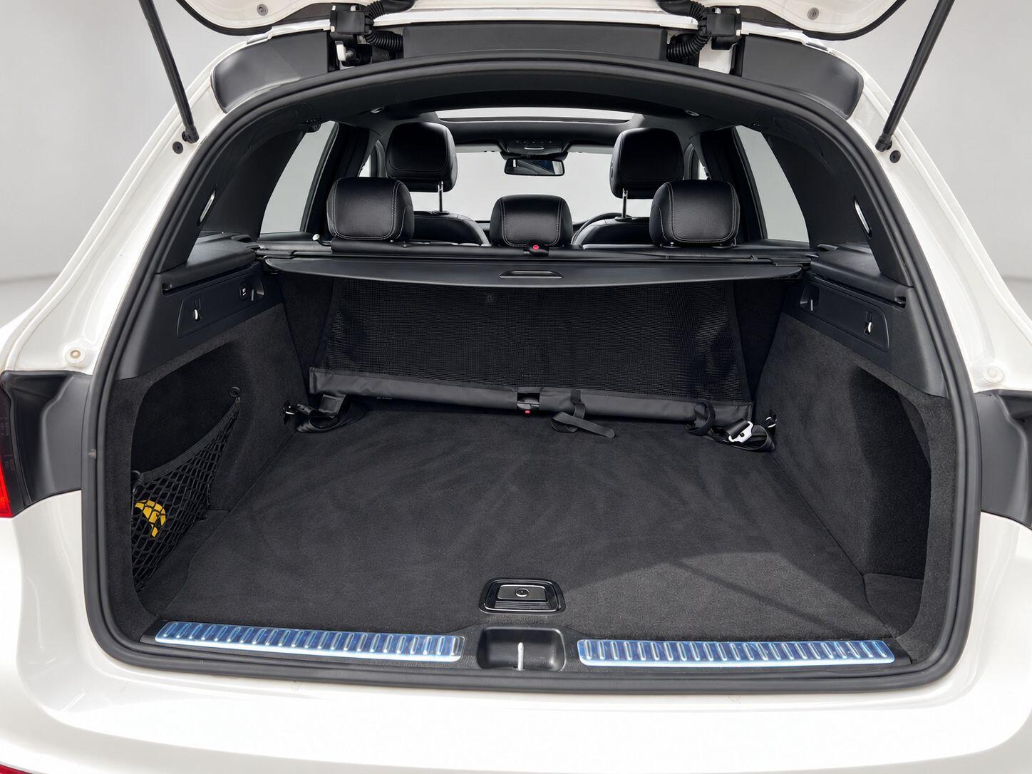 Mercedes-Benz GLC view 40