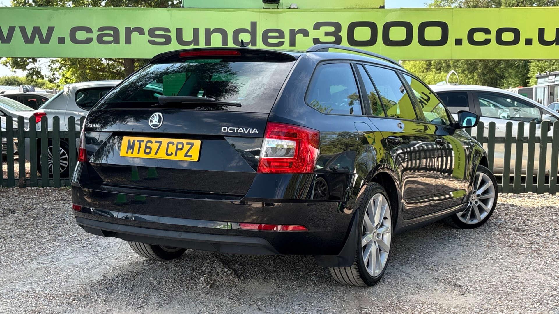Skoda Octavia view 4