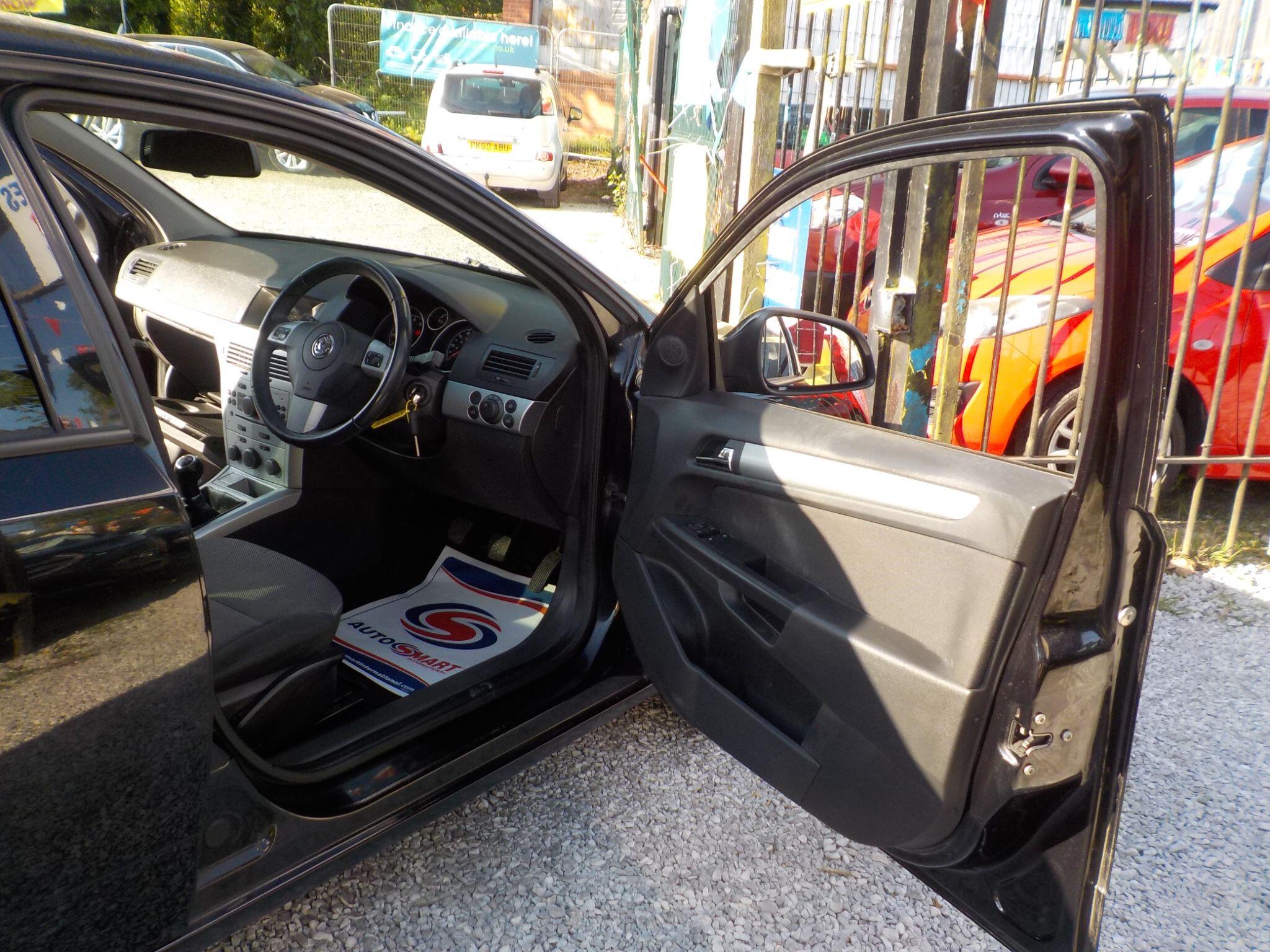 Vauxhall Astra 1.4i 16v Active 5dr
