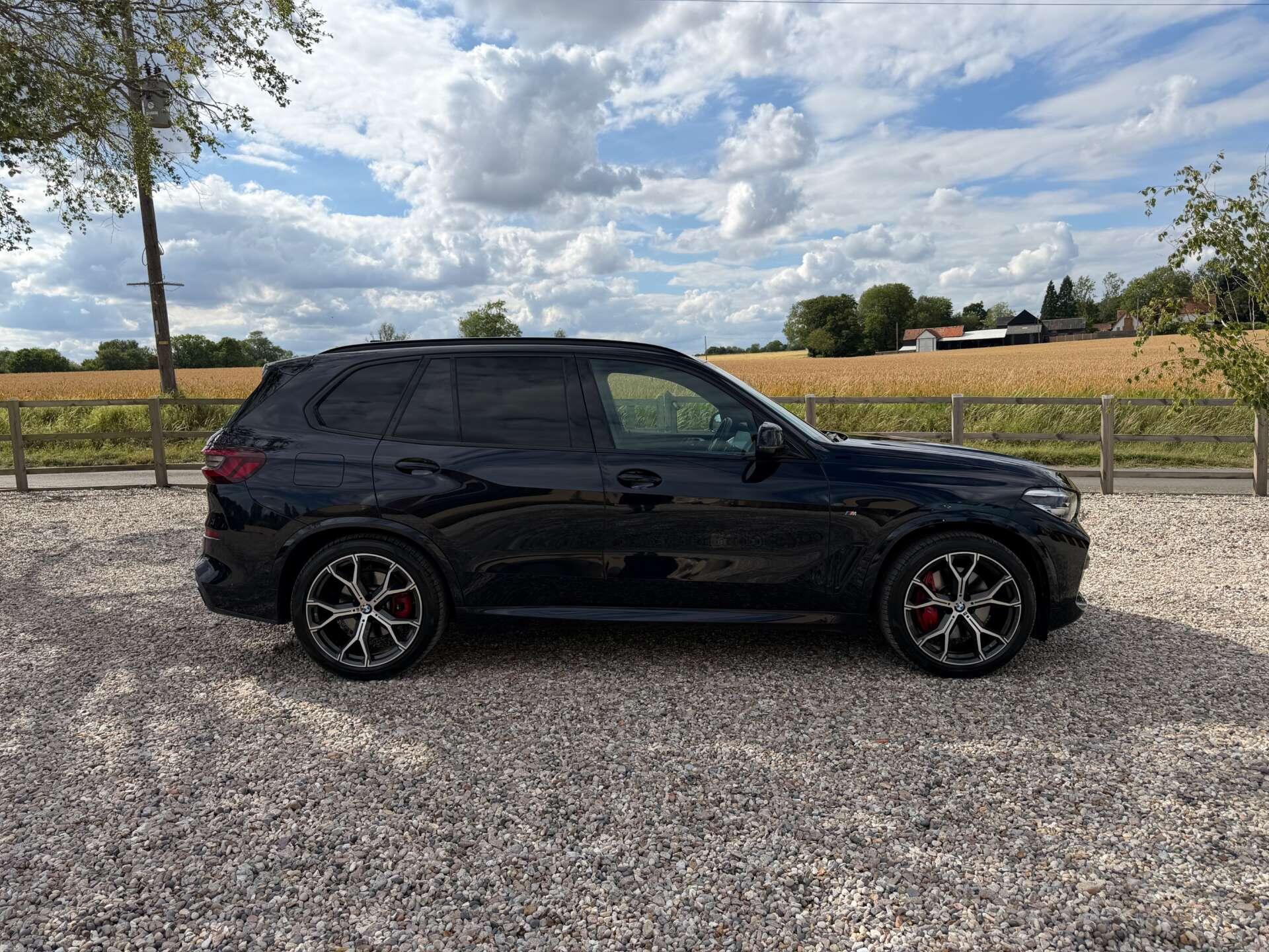 BMW X5 view 5