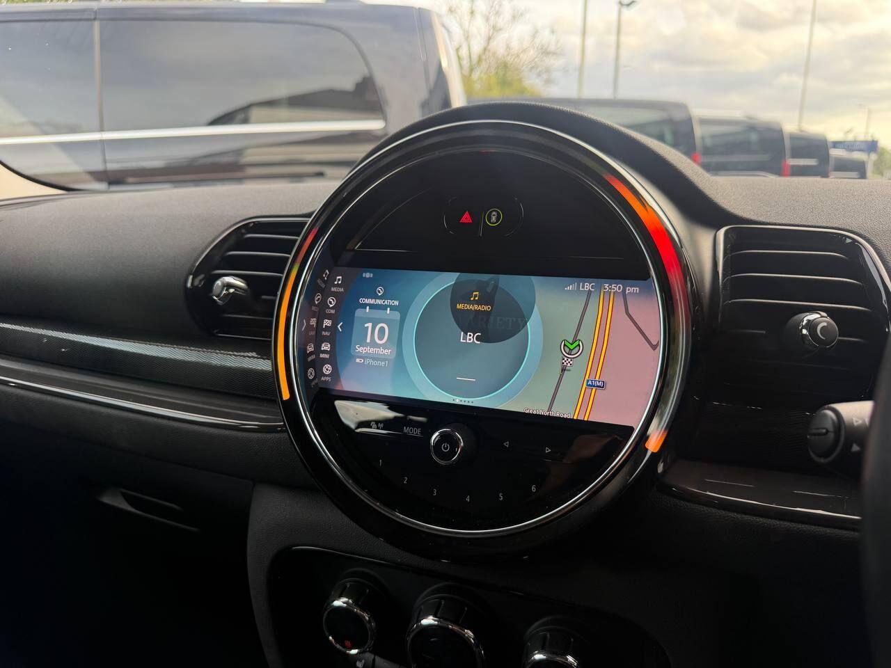 MINI Clubman view 40