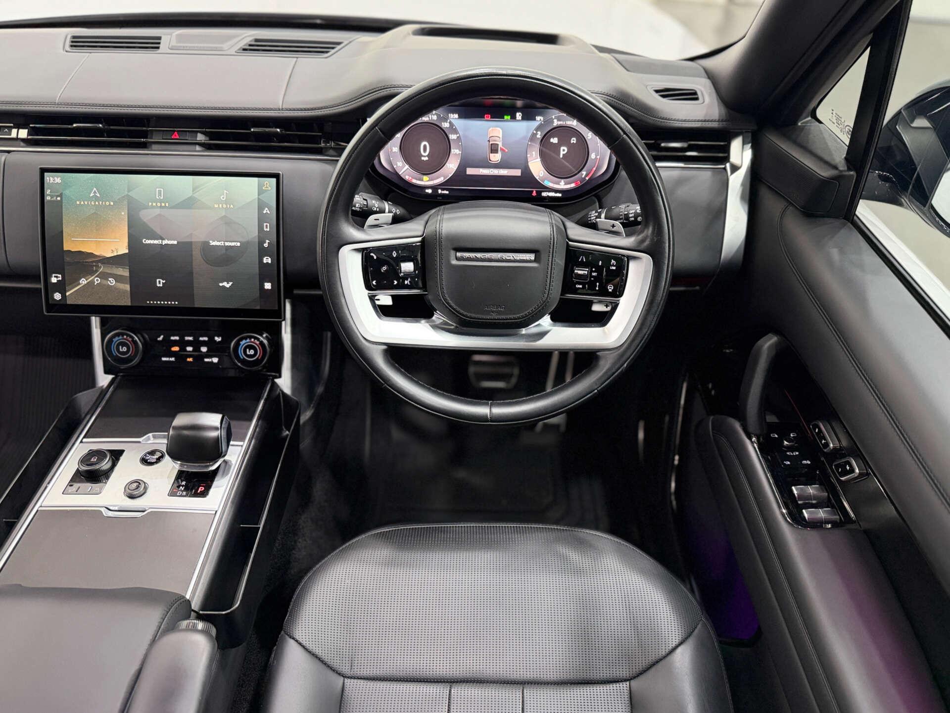 Land Rover Range Rover view 24
