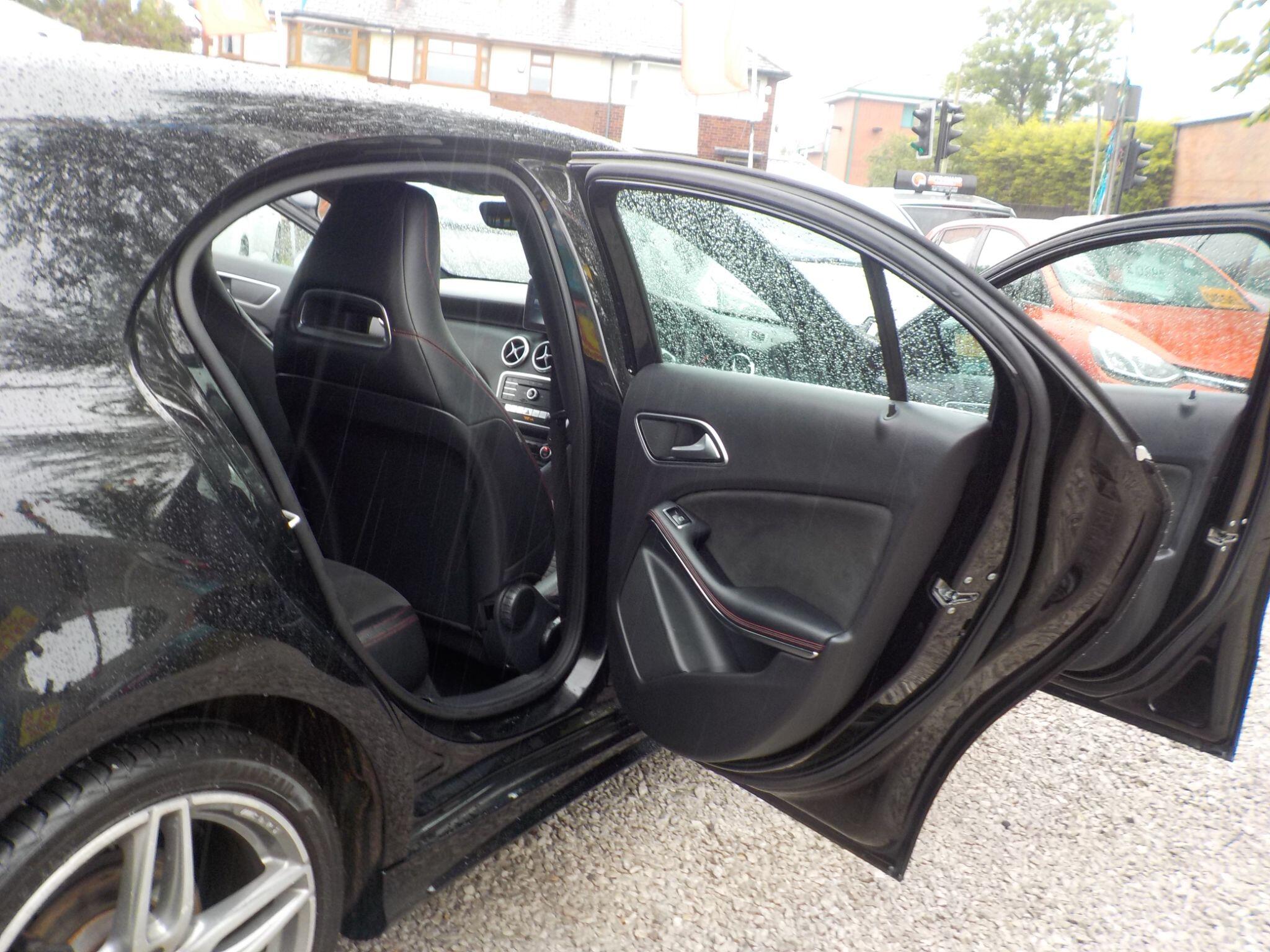 Mercedes-Benz A Class 2.1 A200d AMG Line Euro 6 (s/s) 5dr