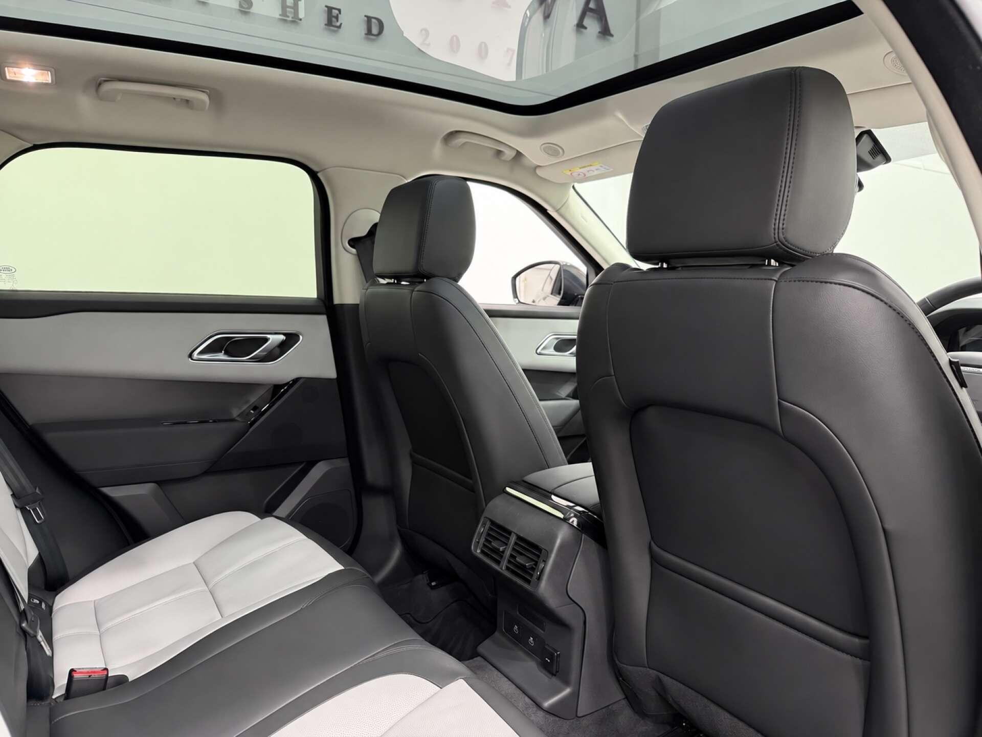 Land Rover Range Rover Velar view 15