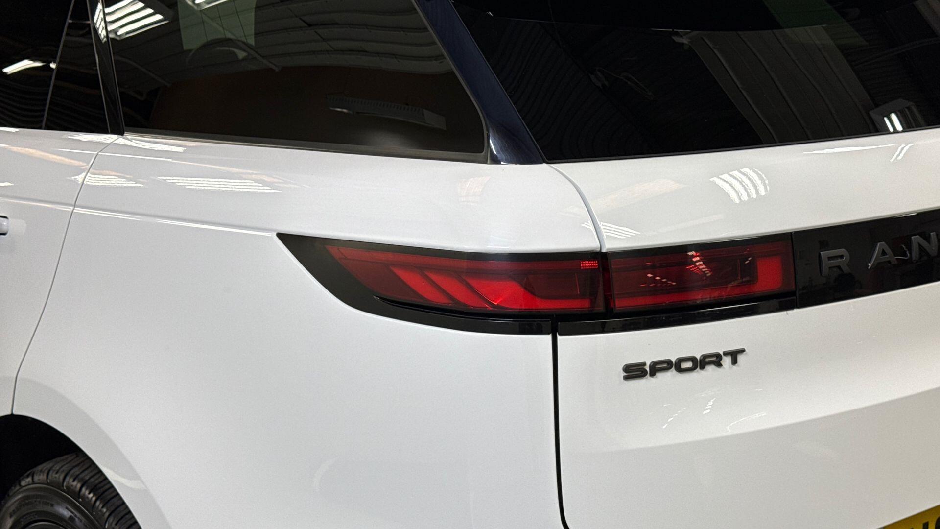 Land Rover Range Rover Sport view 19